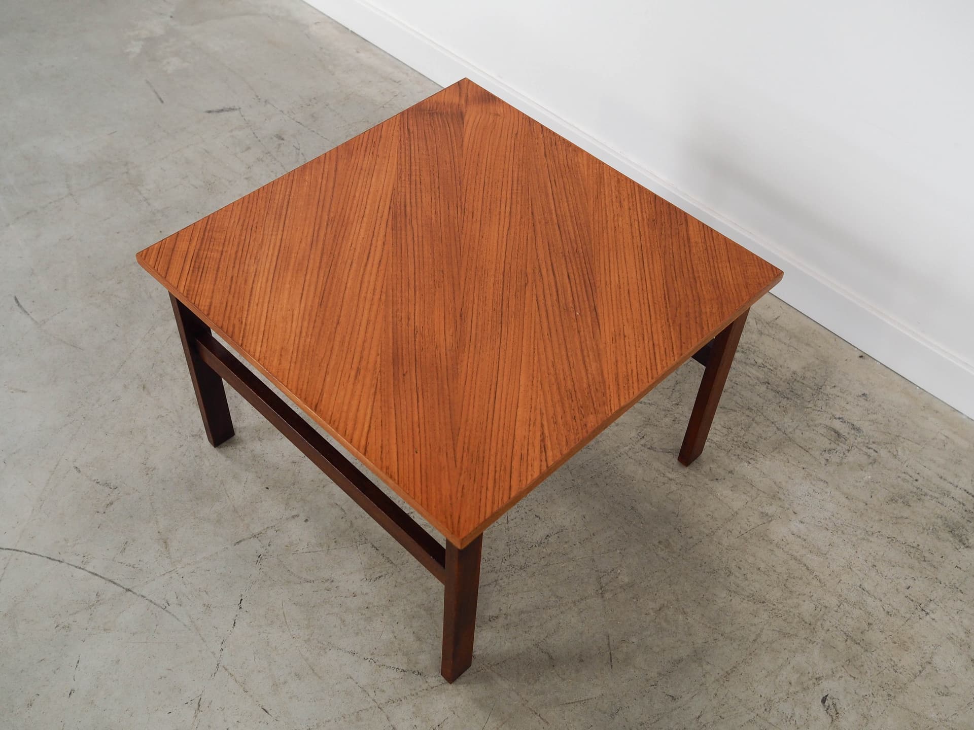 Coffee Table, brown mahogany, Denmark, 1970s. - 289821