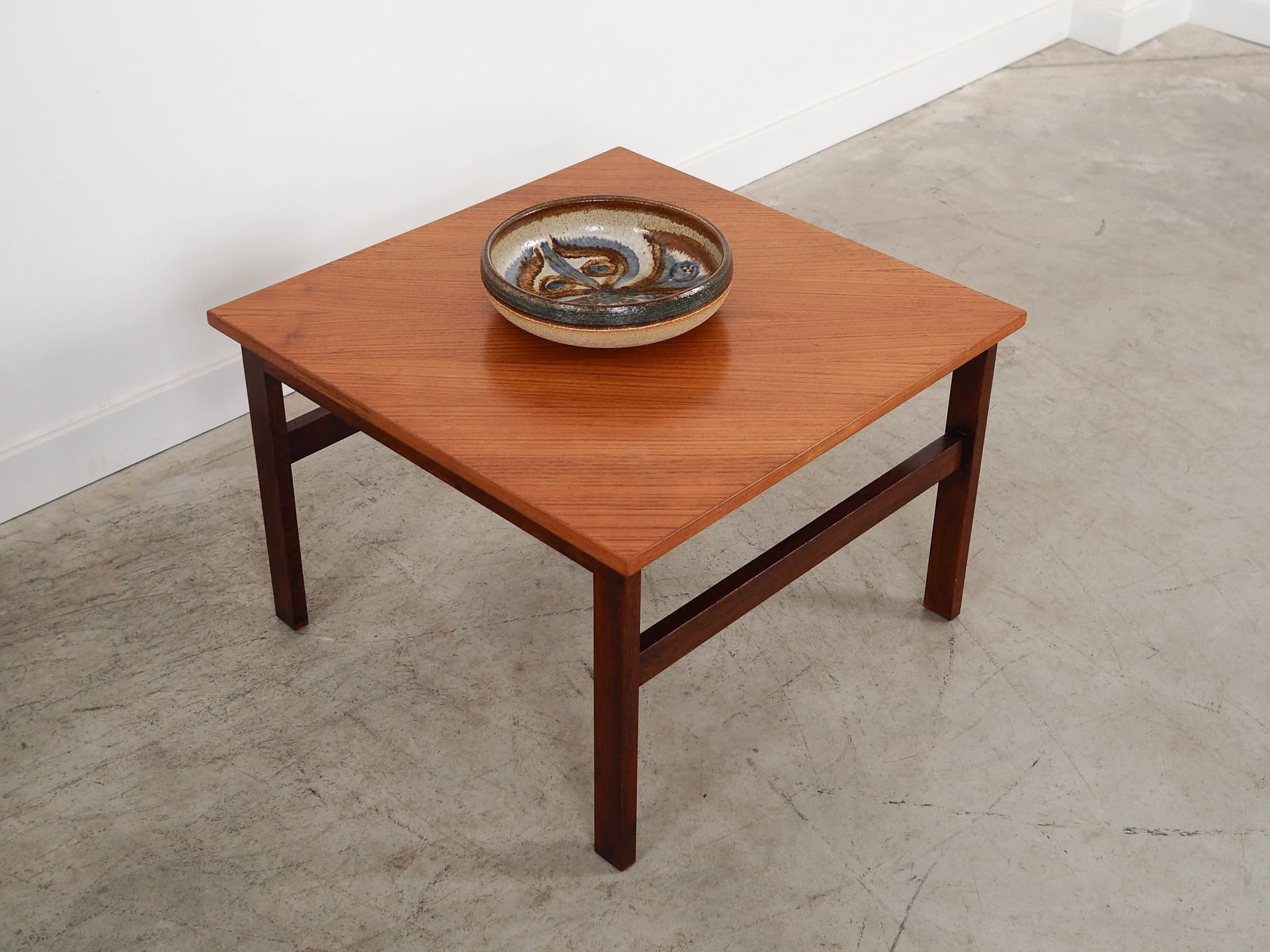 Coffee Table, brown mahogany, Denmark, 1970s. - 289820