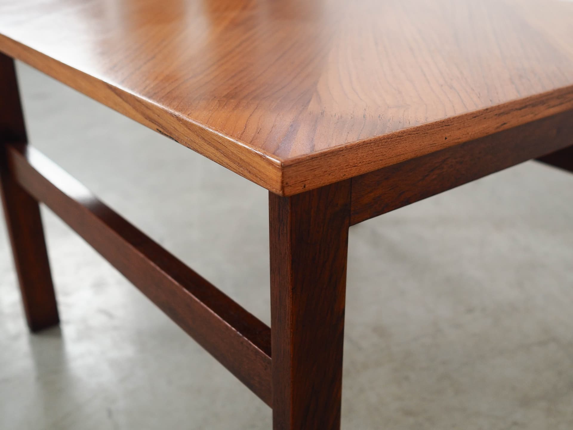 Coffee Table, brown mahogany, Denmark, 1970s. - 289827