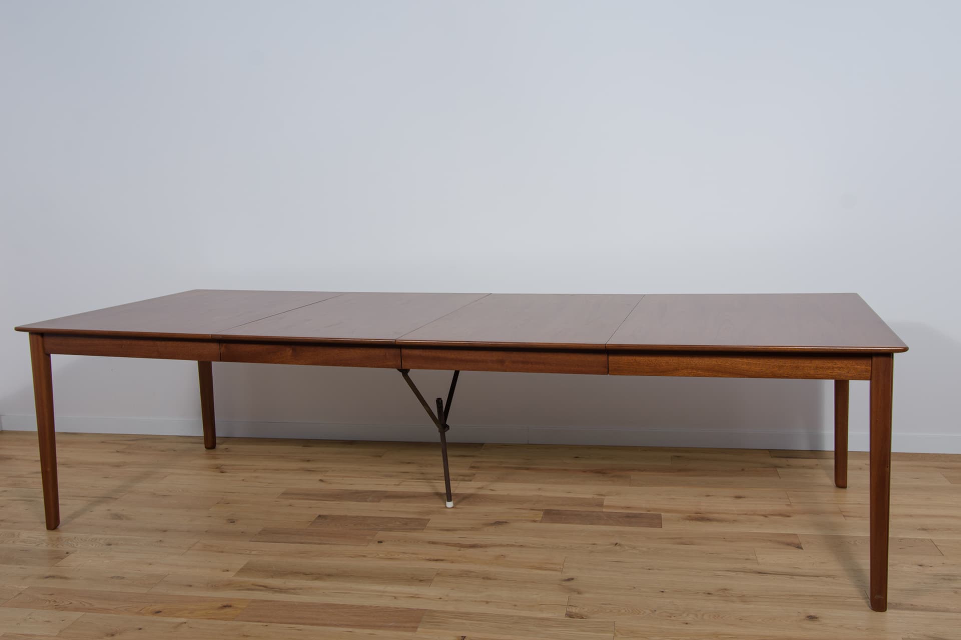 Dining table, brown mahogany, by O. Wanscher, Cado, Denmark, 1960s. - 289894
