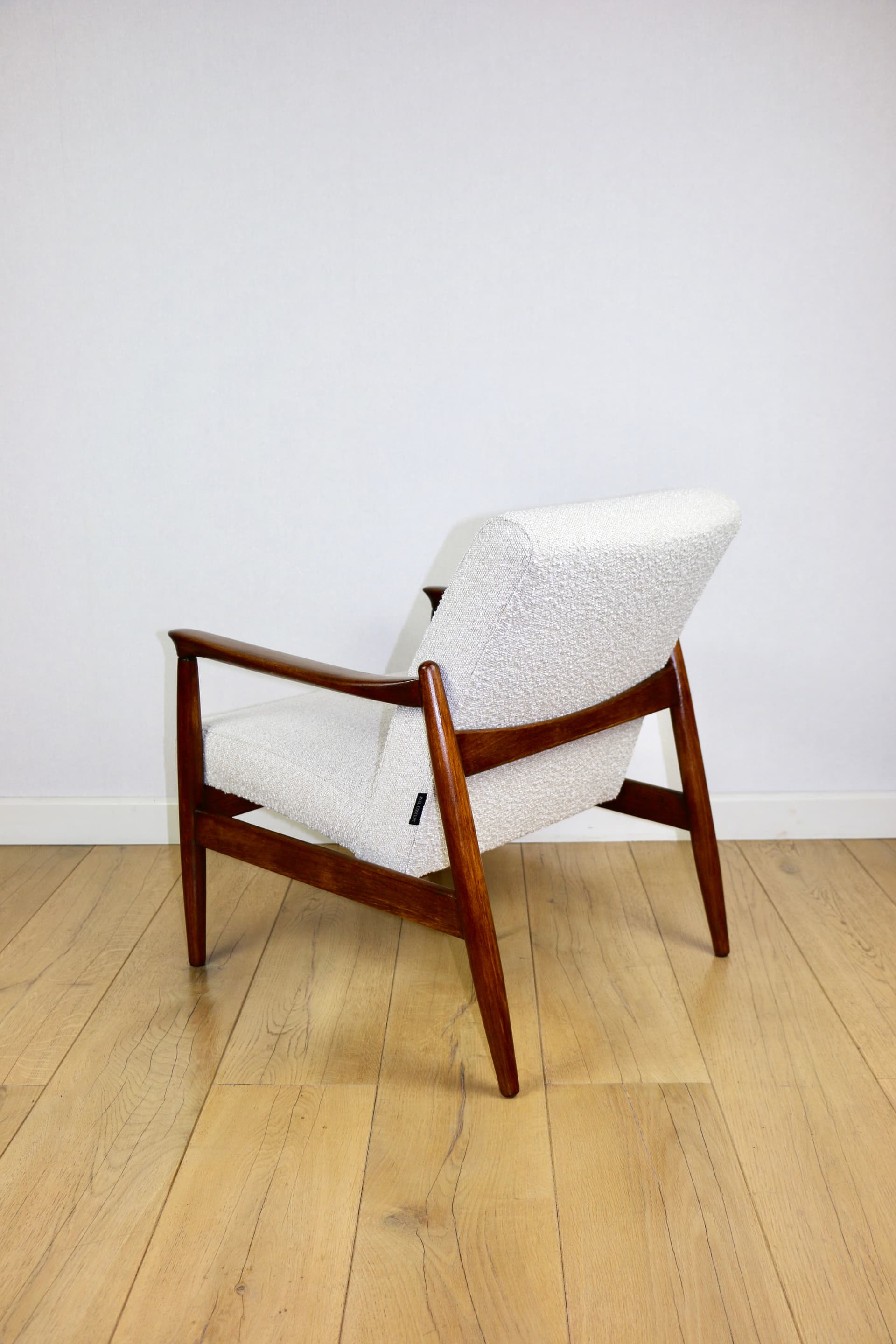 Fotel GFM-64, boucle ivory, proj. E. Homa, Polska, lata 70. - 289914