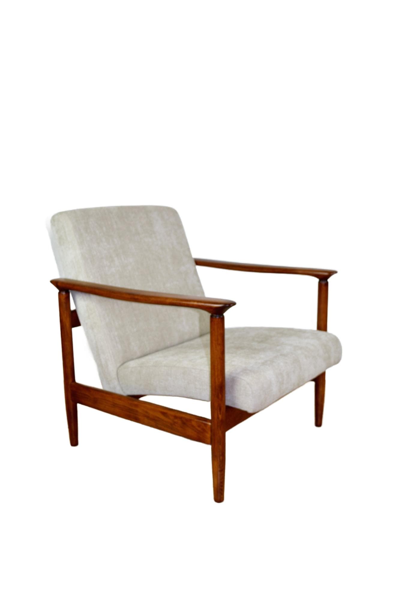 Fotel GFM-142, beżowy, tkanina syntetyczna, drewno brązowy, proj. E. Homa, Polska, lata 70.