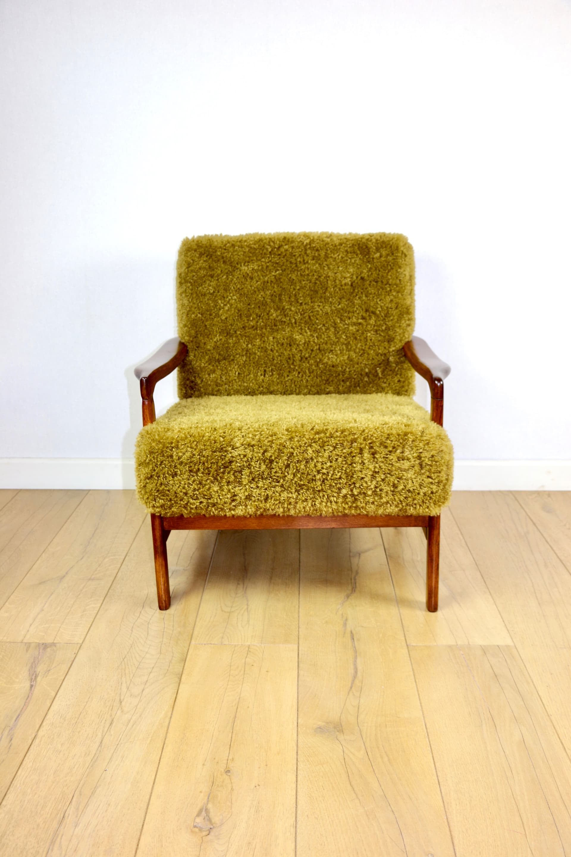 Fotel, brązowy, drewno, tkanina syntetyczna, proj. Z. Bączyk, lata 70. - 289958