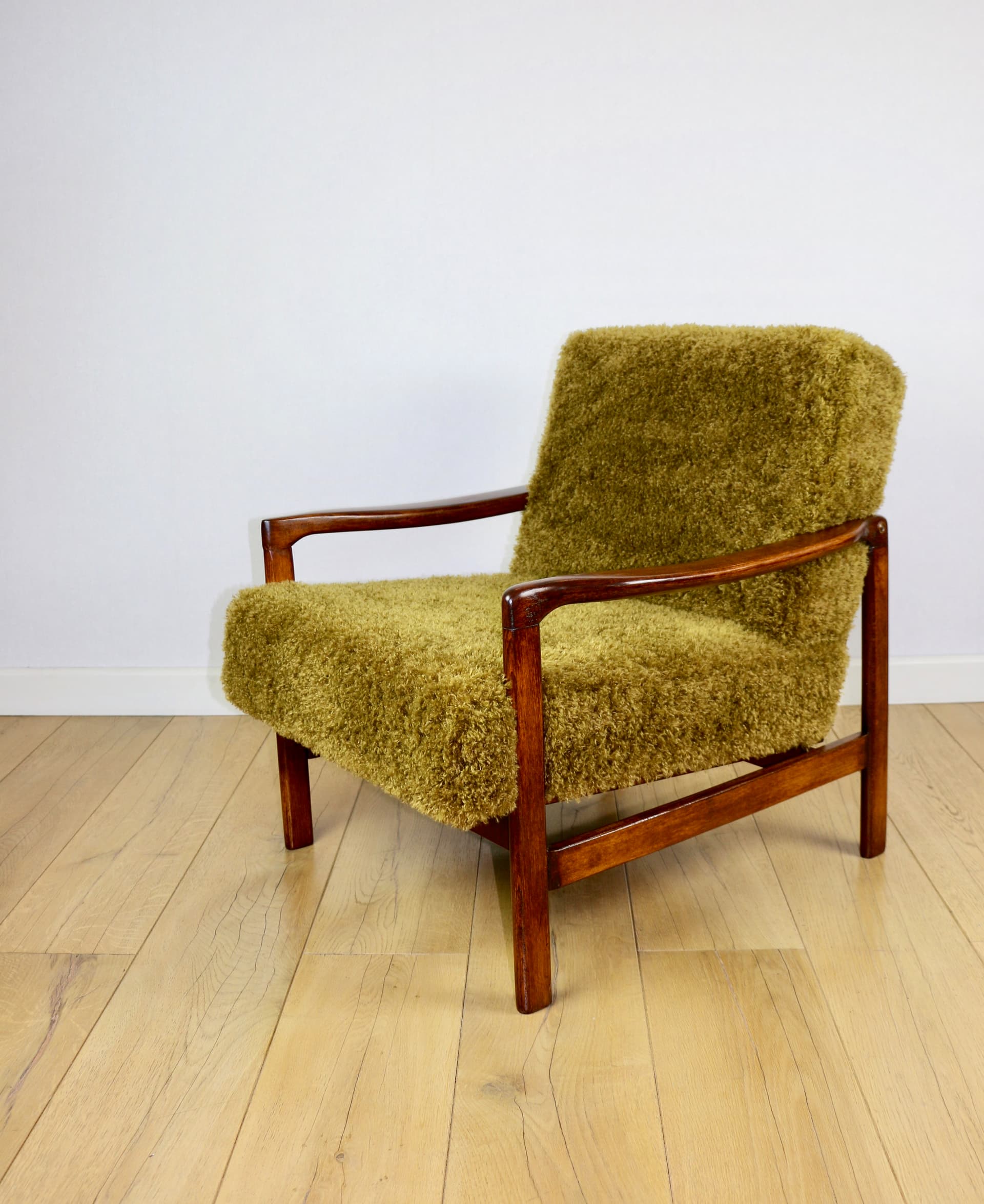 Fotel, brązowy, drewno, tkanina syntetyczna, proj. Z. Bączyk, lata 70. - 289963