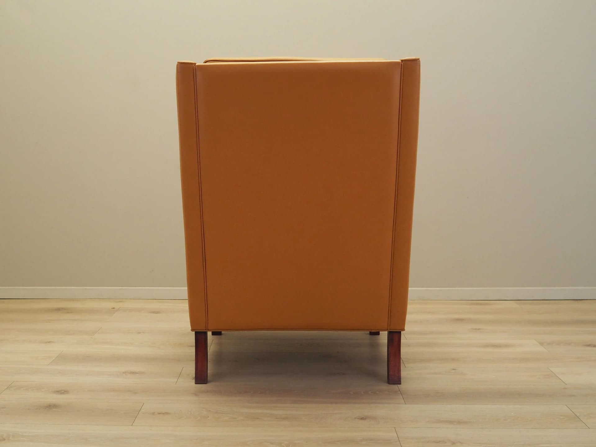 Fotel skandynawski, skóra pomarańczowa, buk brązowy, Dania, lata 70. - 21459
