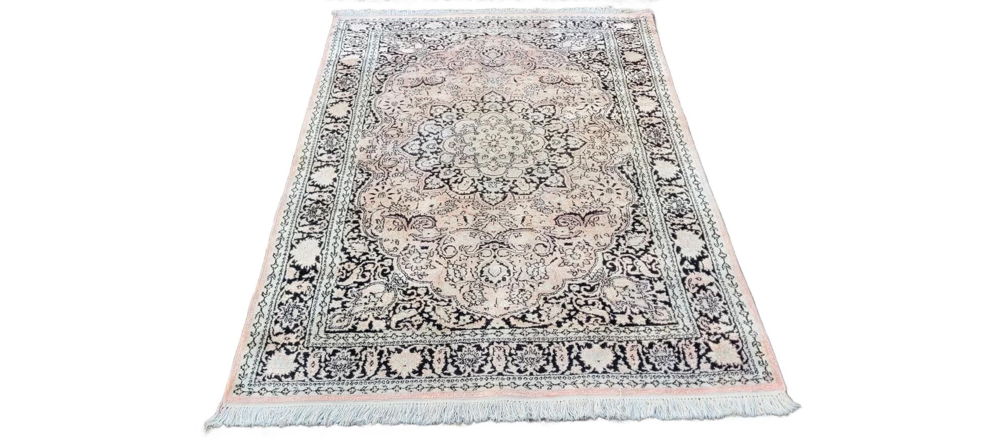 Dywan Indo Ghom 128x200 cm, różowy, jedwab bawełna, Indie, lata 80.