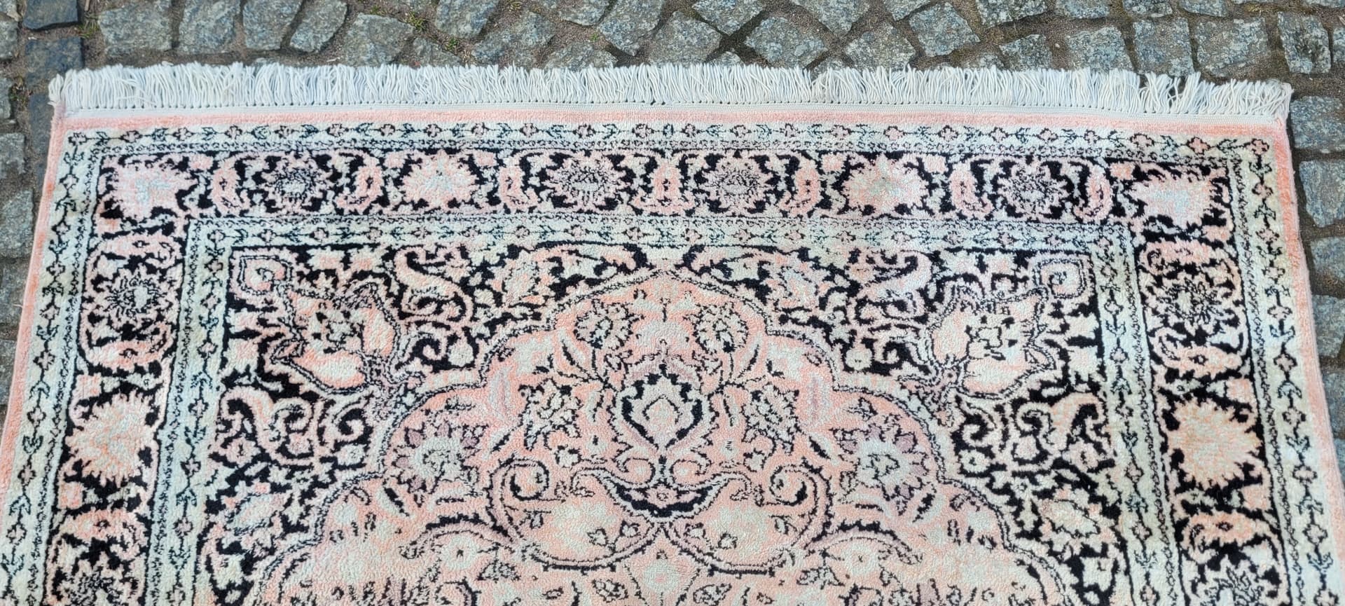 Dywan Indo Ghom 128x200 cm, różowy, jedwab bawełna, Indie, lata 80. - 290048