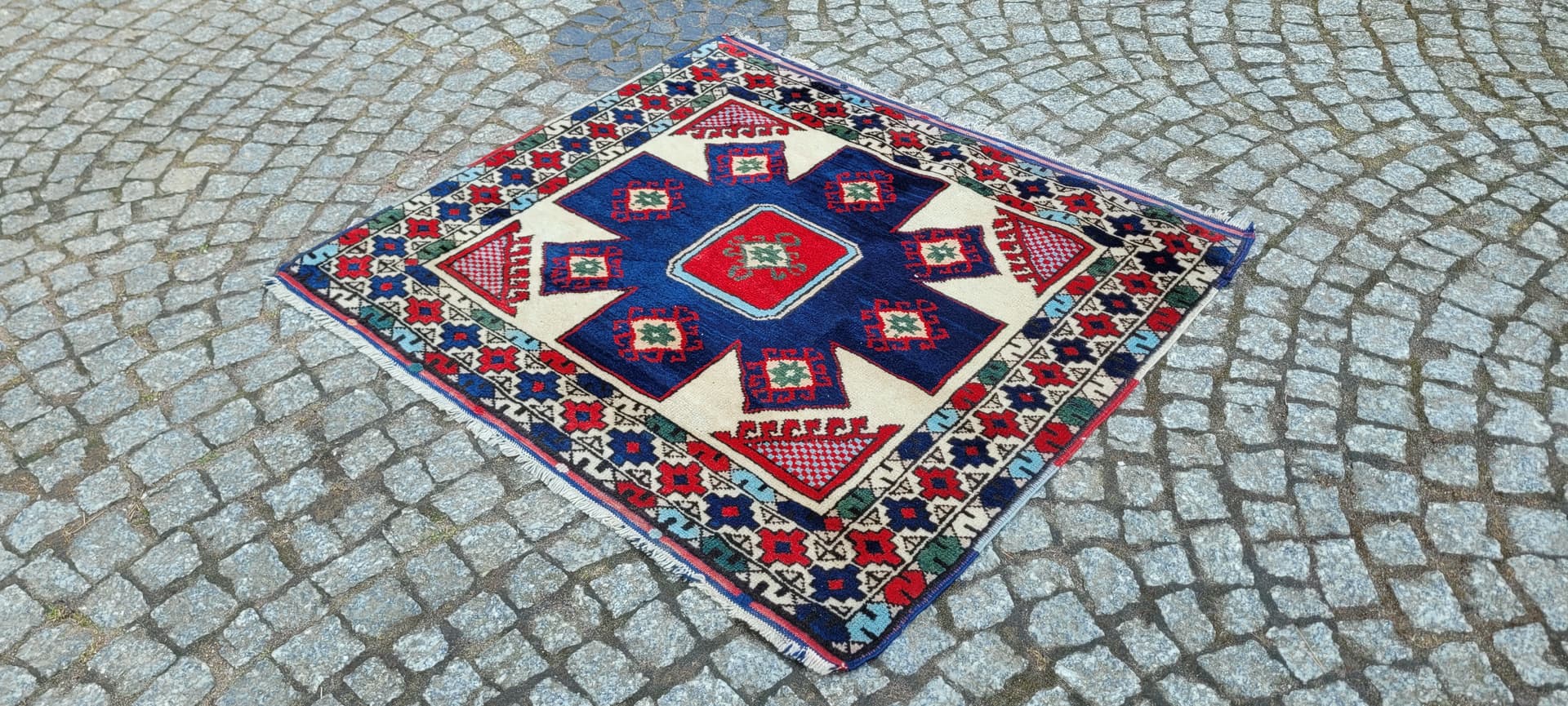 Dywan anatolijski, multikolor, wełna, Turcja, ok. 100x110 cm - 290261