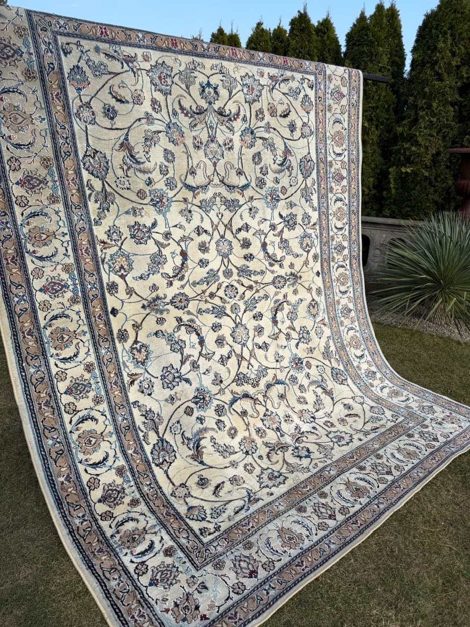 Dywan Nain, 330x245 cm, beżowy, wełna z jedwabiem, Iran, lata 90. - 290300