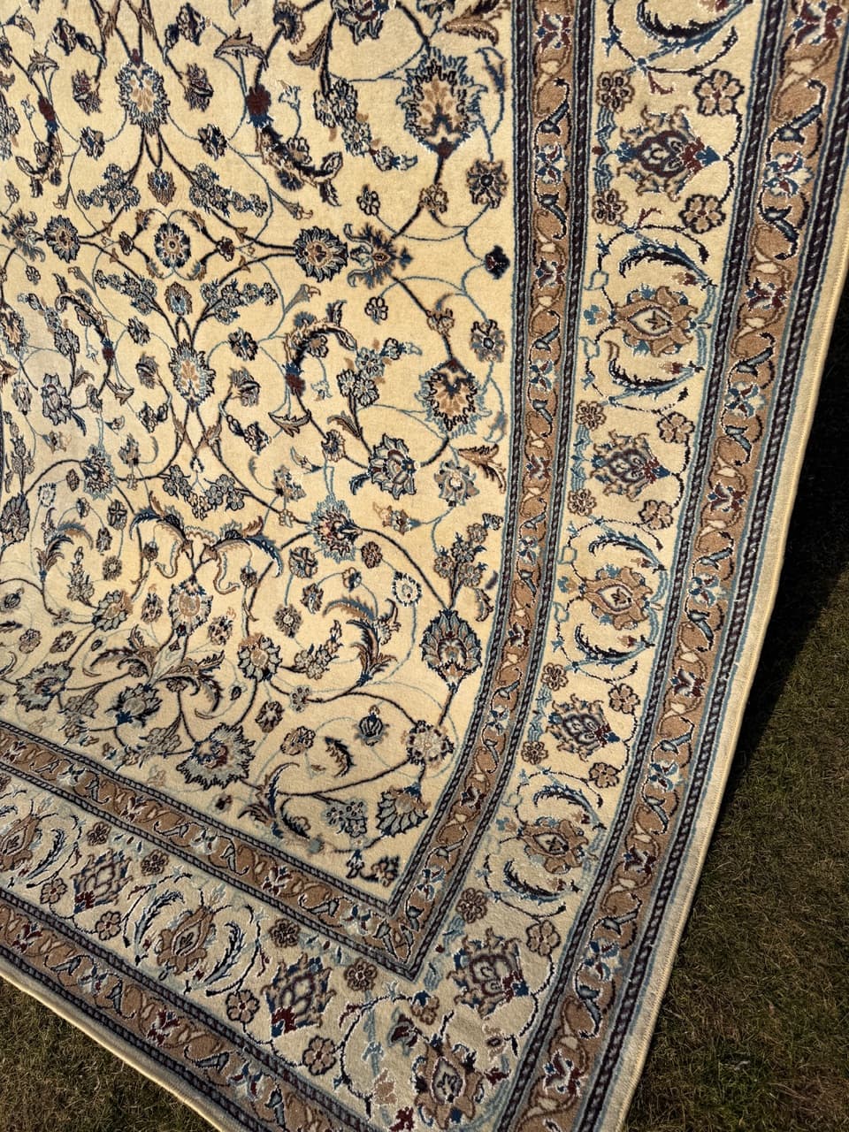 Dywan Nain, 330x245 cm, beżowy, wełna z jedwabiem, Iran, lata 90. - 290304