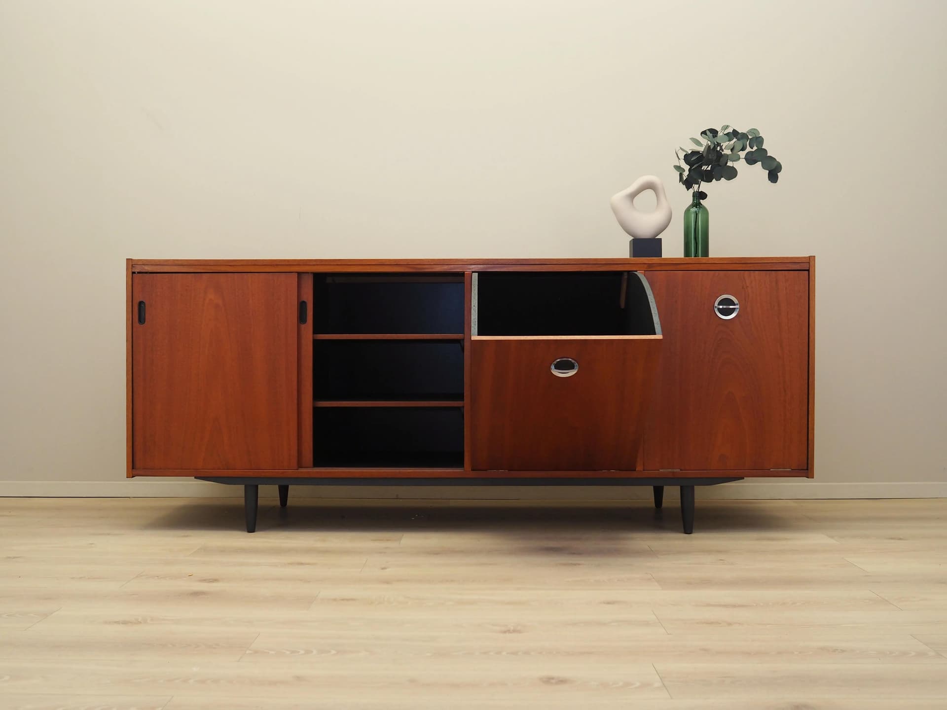 Sideboard, teak brązowy, Dania, lata 70. - 21426