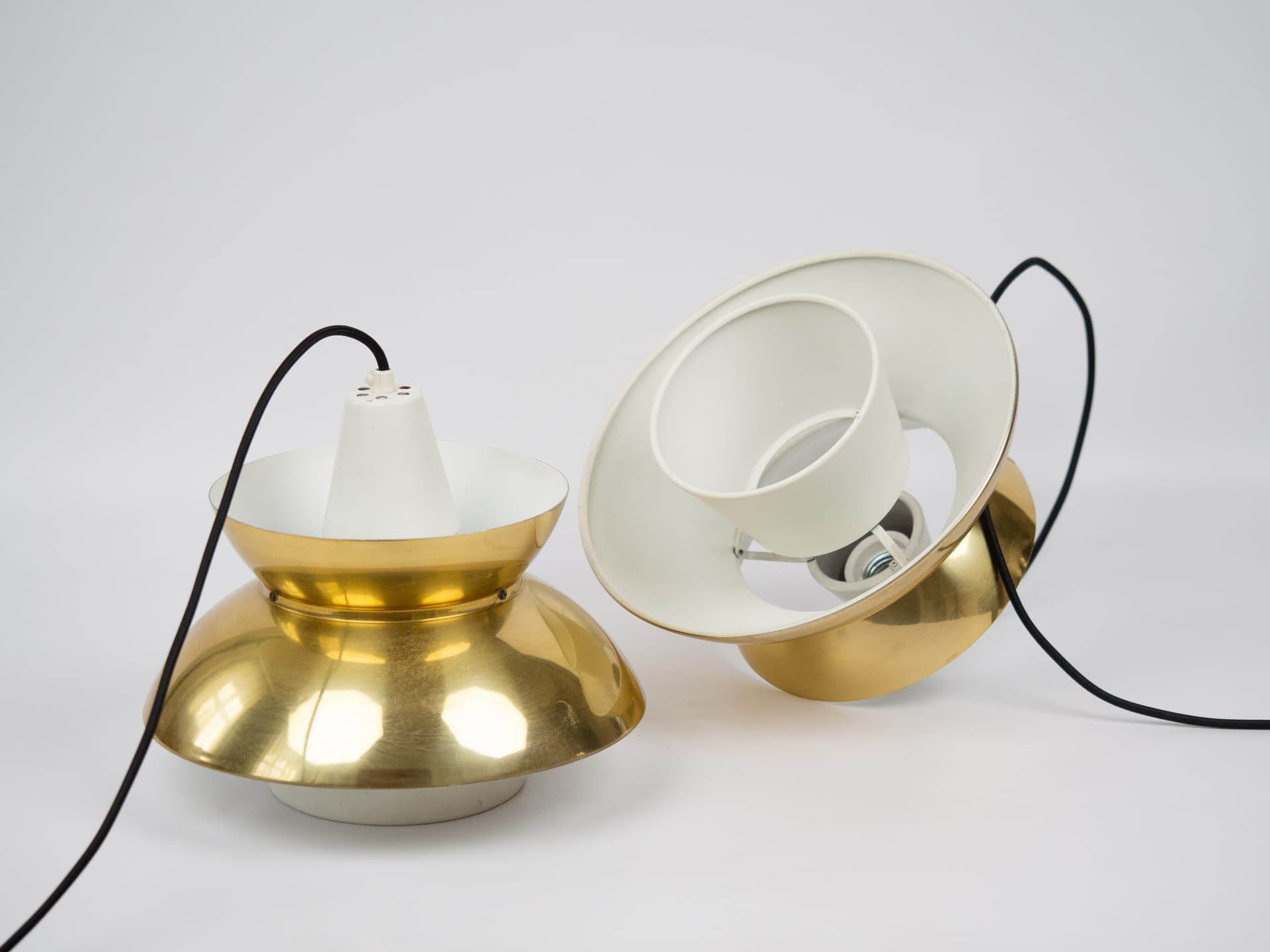 Para lamp wiszących Doo Top, złoty, Louis Poulsen, Dania, lata 70. - 290337