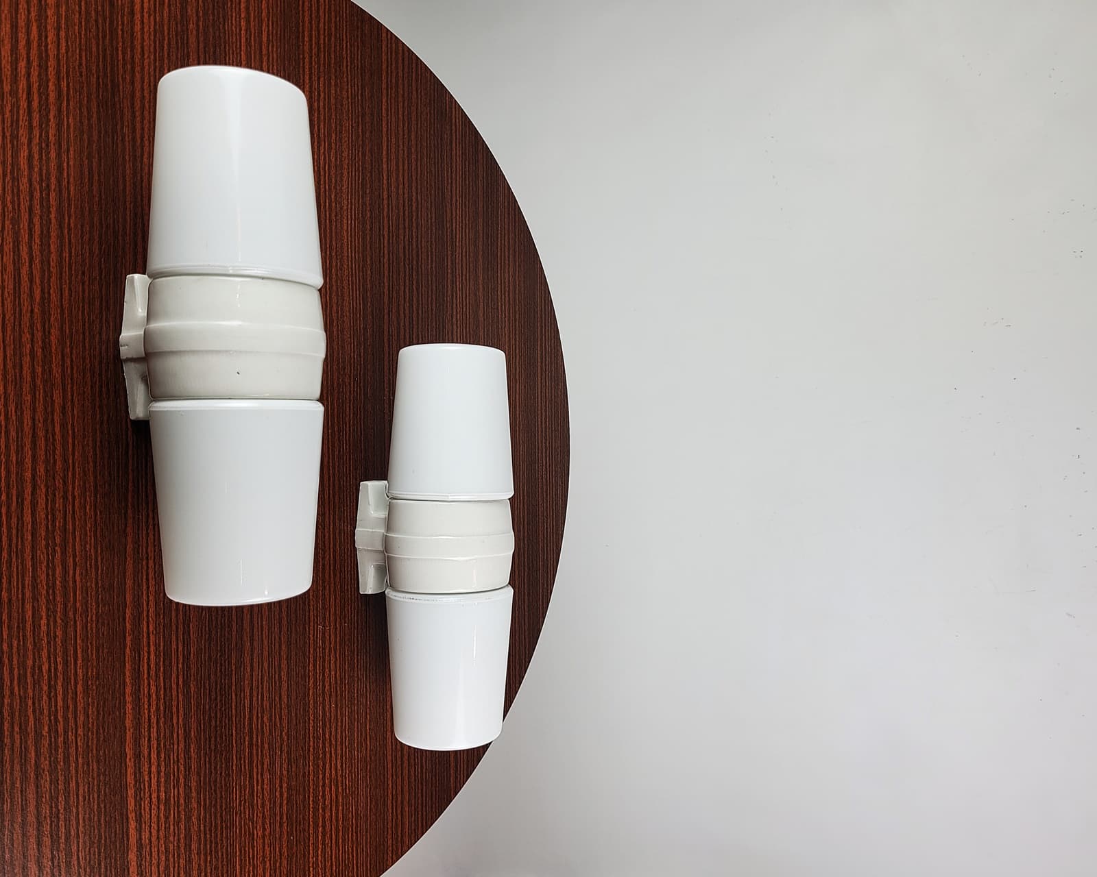 Para kinkietów 6065, biały, porcelana, szkło, proj. S. Bernadotte, Szwecja, lata 70. - 290500