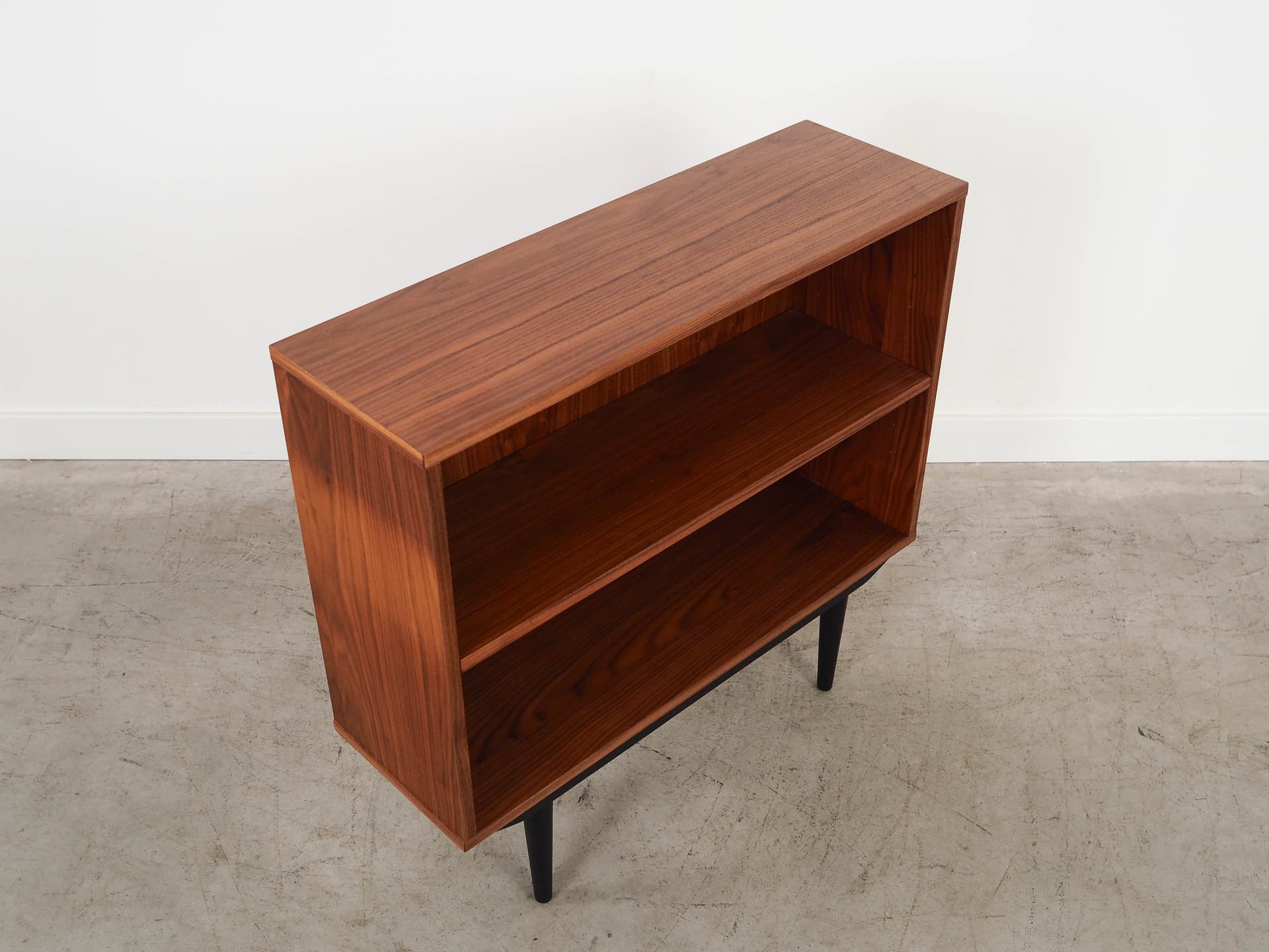 Regał, orzech, Skandynawia, lata 70. - 290681