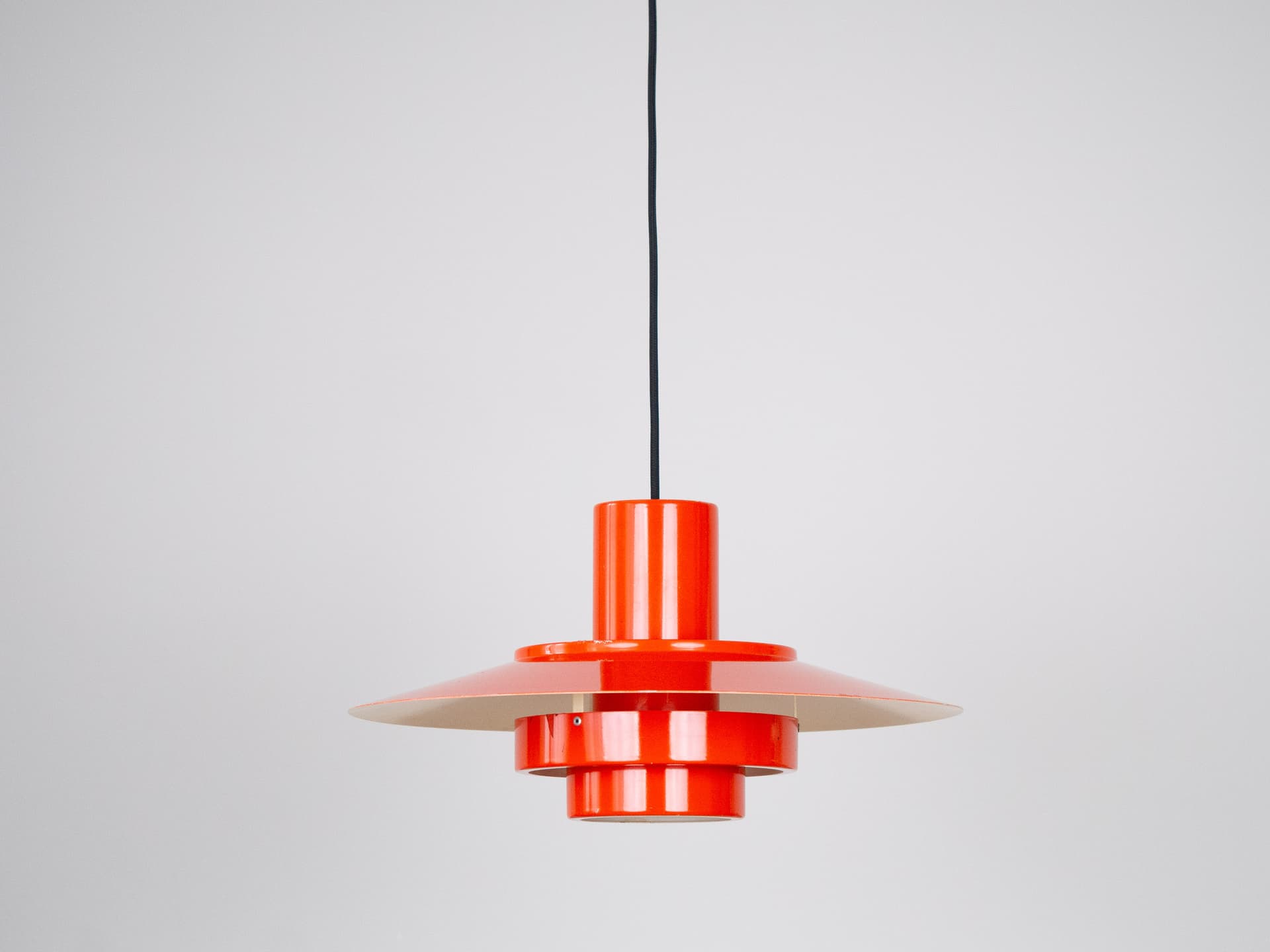 Lampa Falcon, czerwony, stal, proj. A. Hansen, Fog & Mørup, Dania, lata 60. - 290780