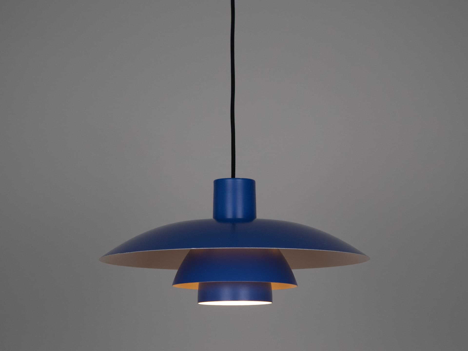 Lampa wisząca PH 4/3, niebieski, metal, proj. P. Henningsen, Louis Poulsen, Dania, lata 70. - 290817