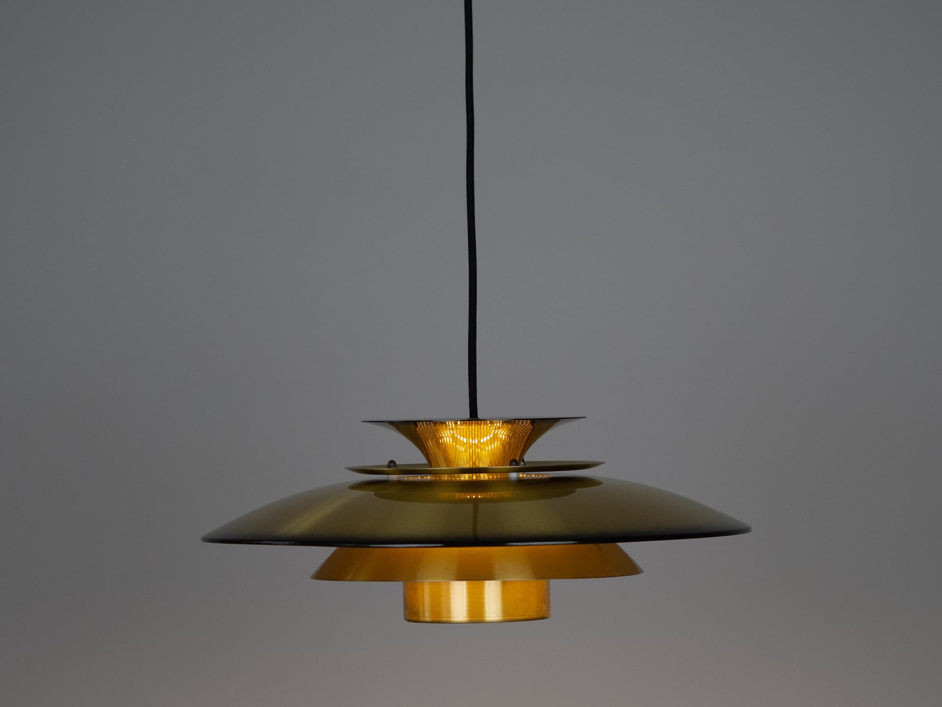 Lampa wisząca Form Light, mosiądz złoty, Form Light, Dania, lata 80. - 291034