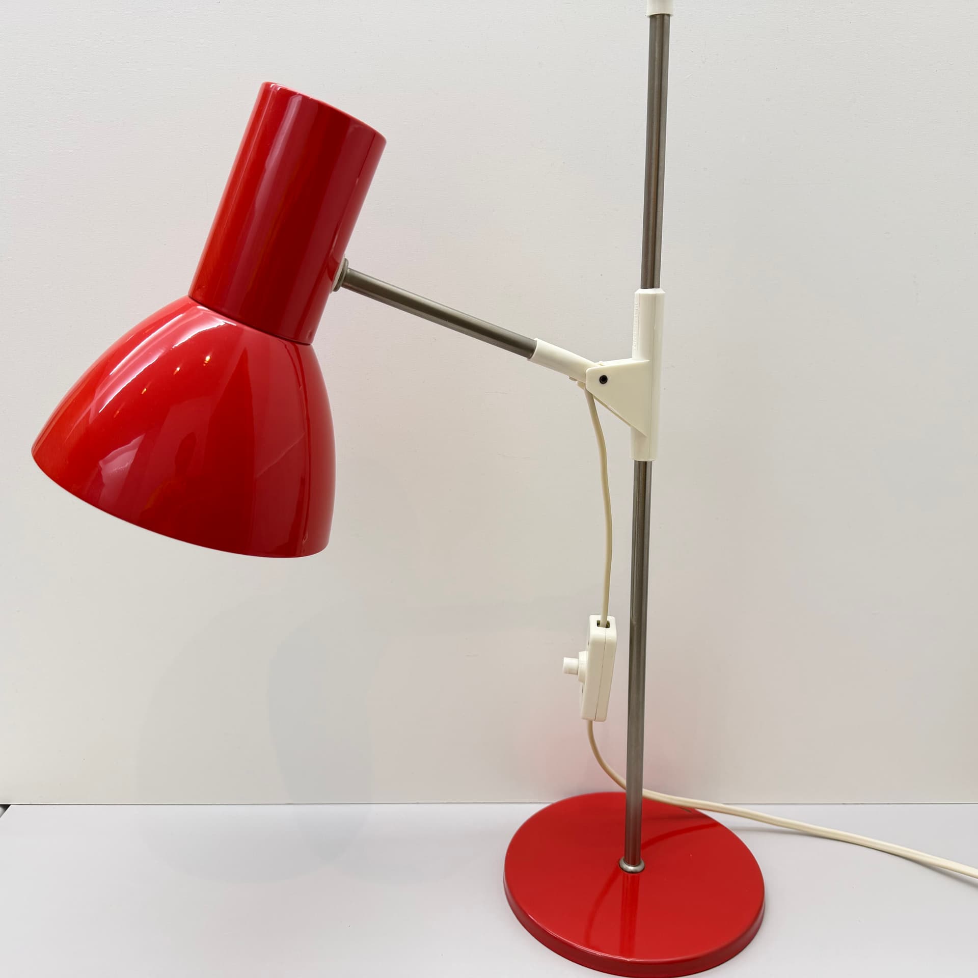 Lampka biurkowa, czerwona, Niemcy, lata 70. - 291085