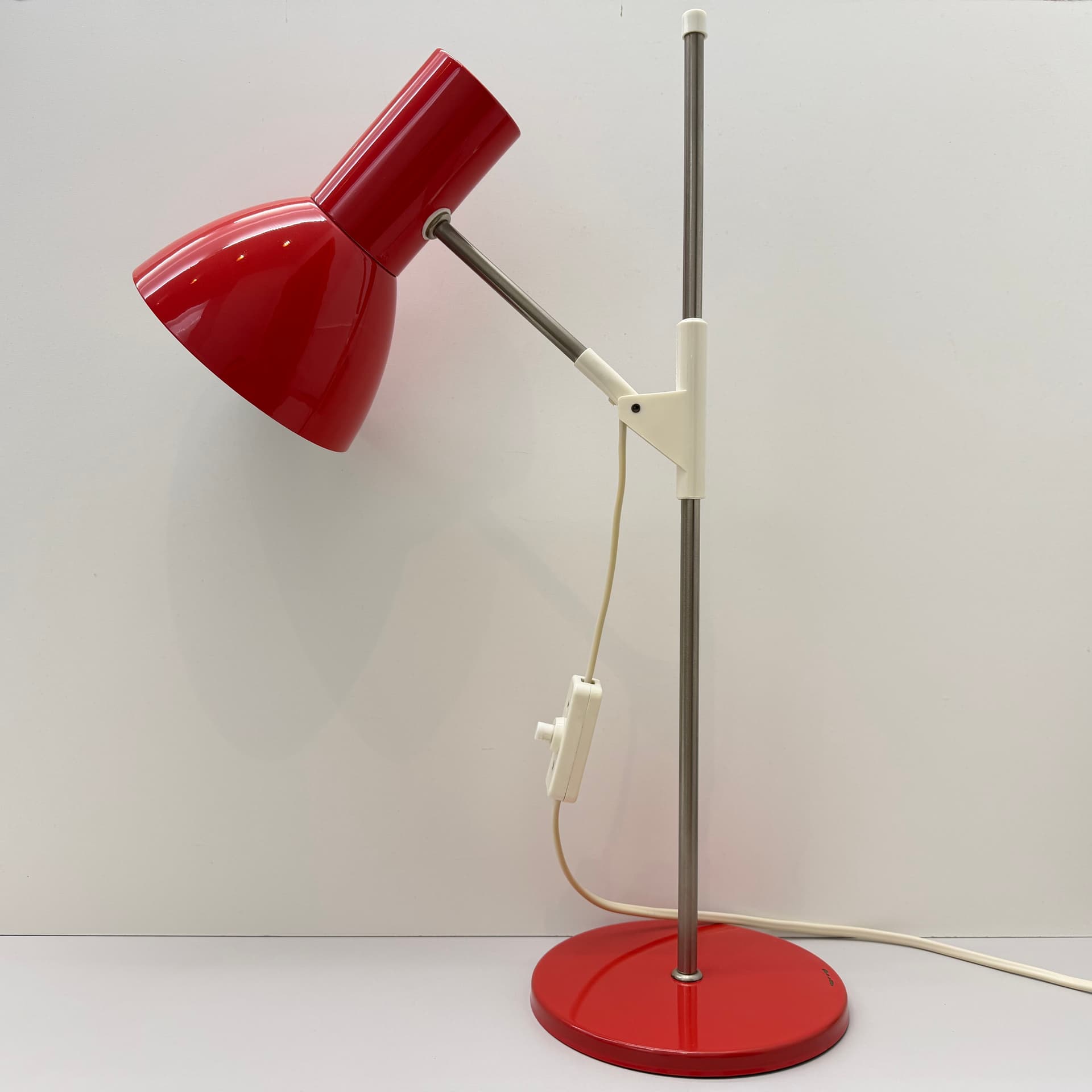 Lampka biurkowa, czerwona, Niemcy, lata 70. - 291090