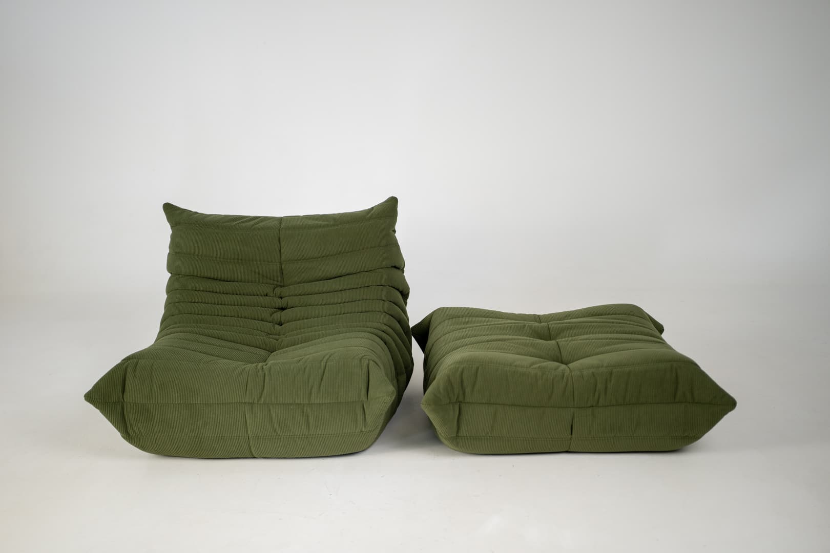 Fotel wypoczynkowy Togo z podnóżkiem, cord loden green - 291152