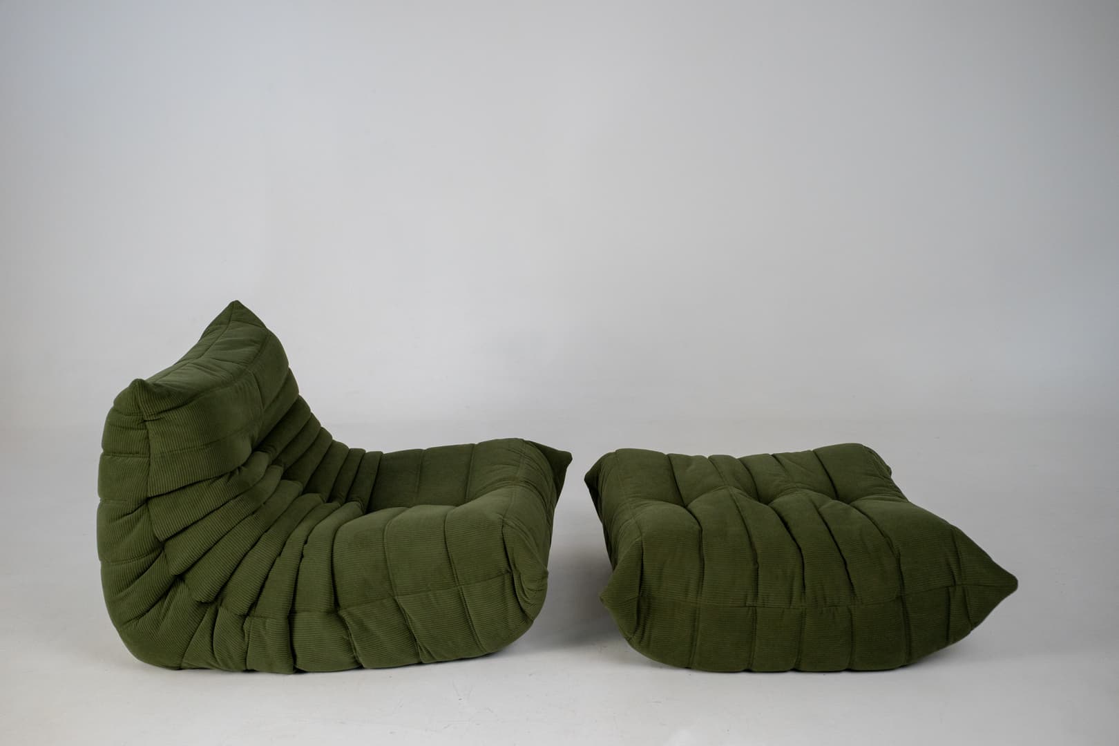 Fotel wypoczynkowy Togo z podnóżkiem, cord loden green - 291153