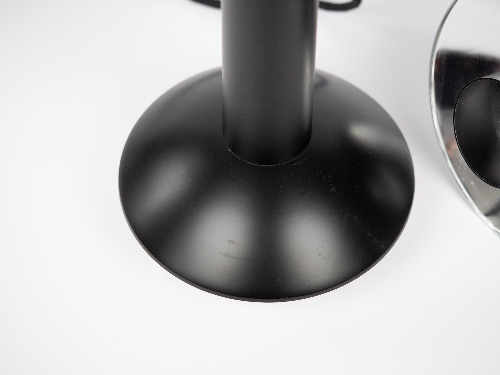 Pair of pendant lamps Louise, black metal, silver aluminum, Louis Poulsen, Denmark, 1970s. - 291434