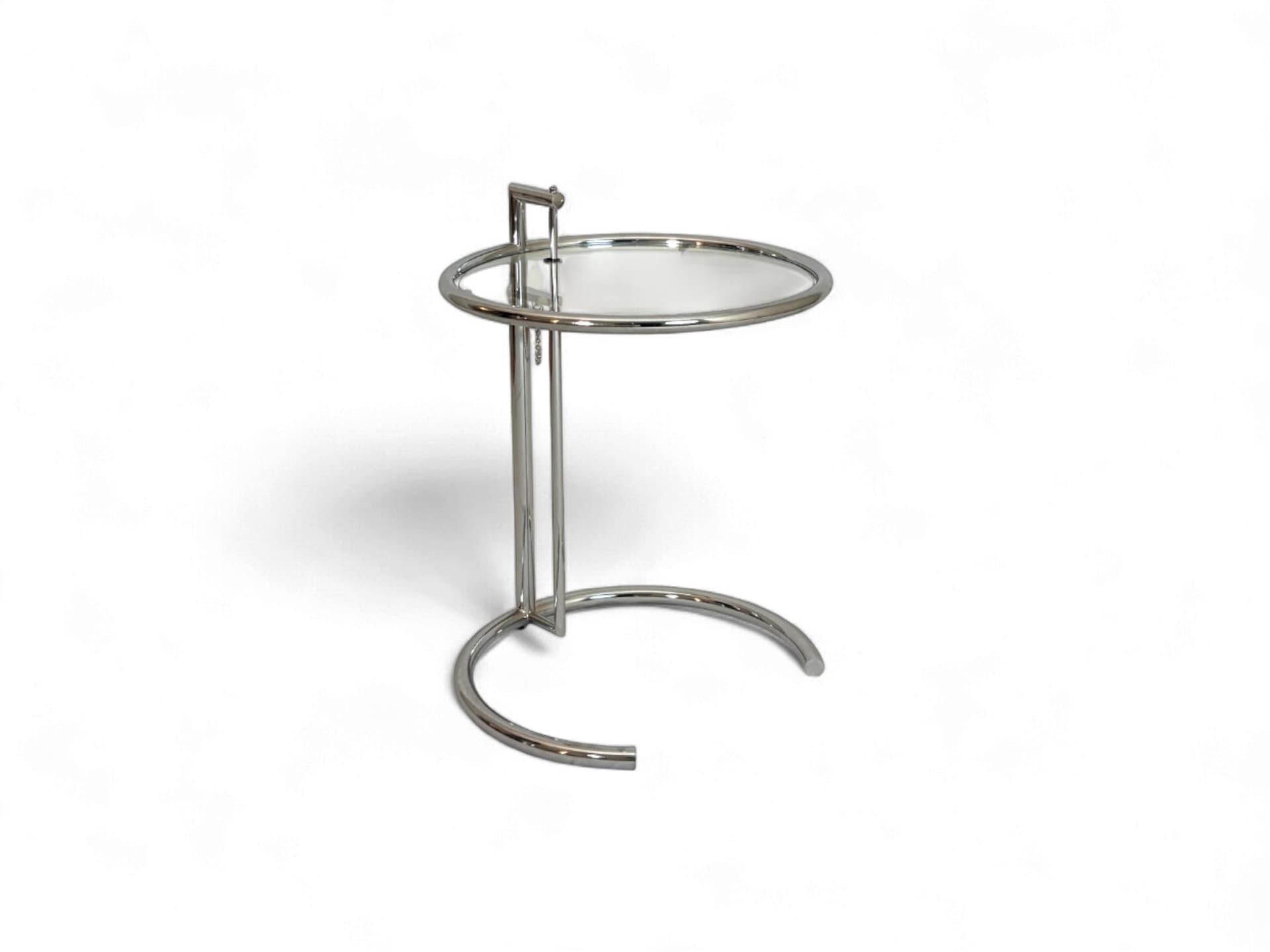 Stolik pomocniczy wg proj. E-1027, h 62-100 cm, szkło, metal