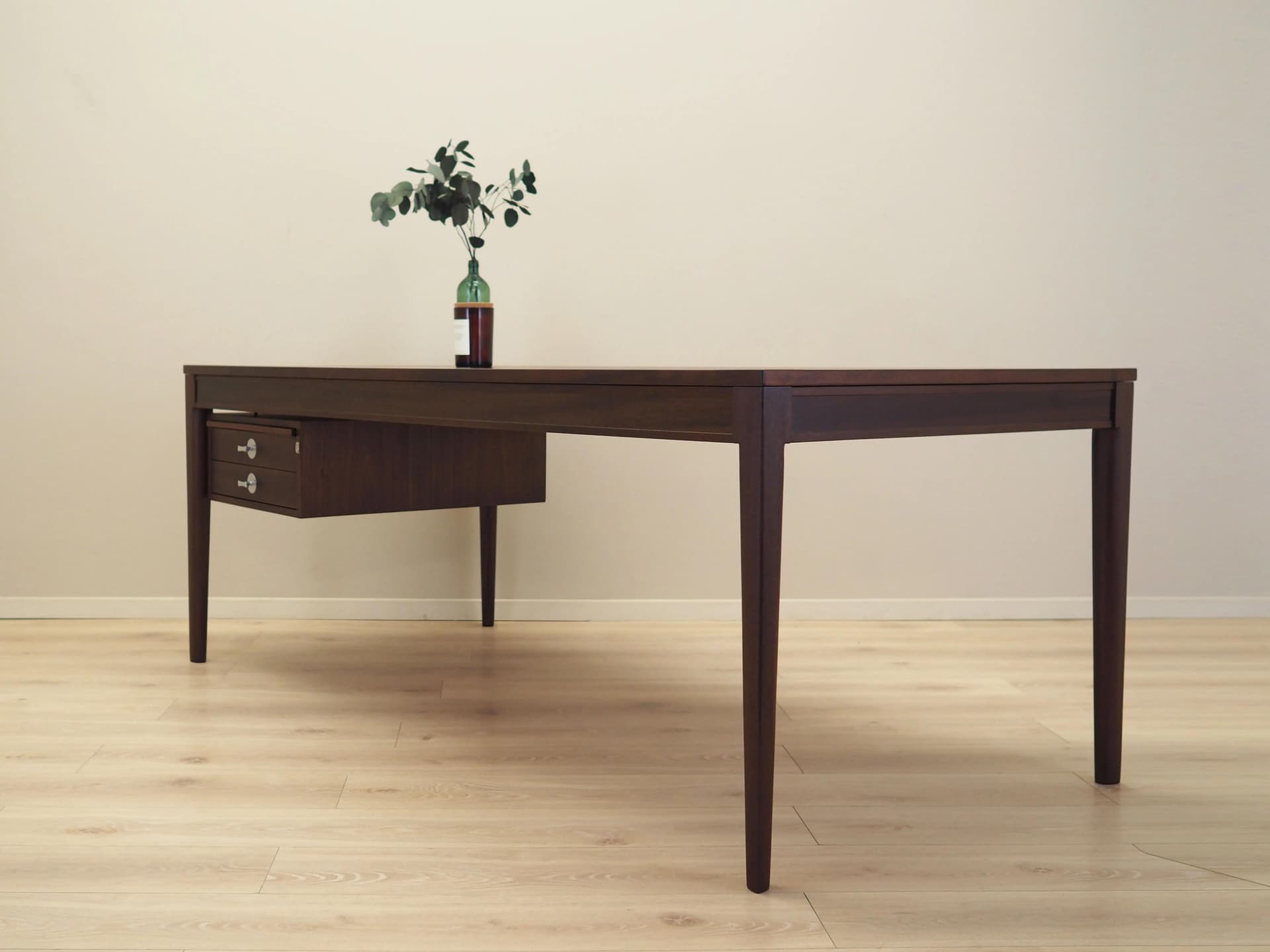 Mahogany desk, brown, mahogany, by F. Juhl, Denmark, 1970s. - 21789