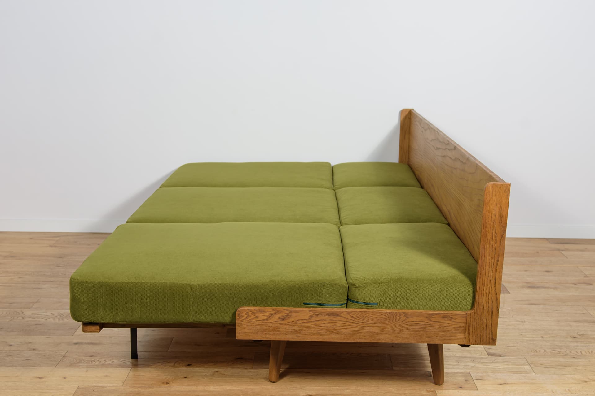 Sofa, zieleń, fornir dąb średni, Jitona, Czechosłowacja, lata 60. - 291680