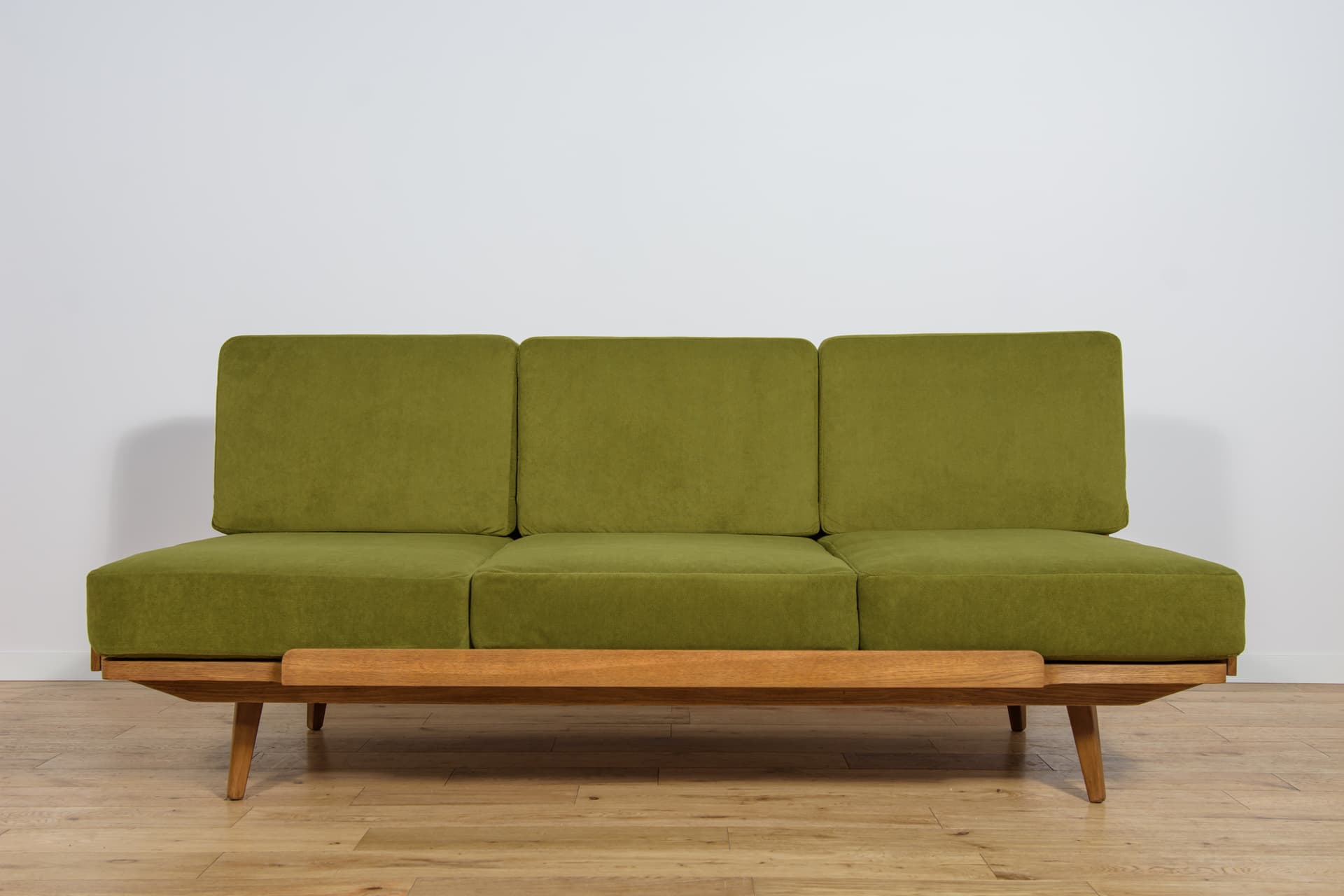 Sofa, zieleń, fornir dąb średni, Jitona, Czechosłowacja, lata 60. - 291673