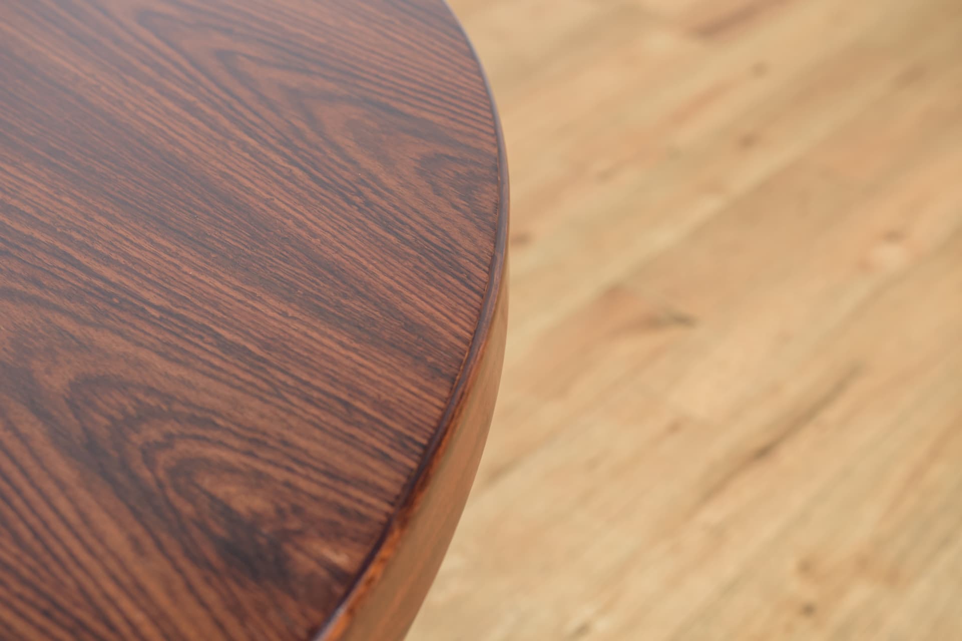 Dining Table, round extendable, brown rosewood, Denmark, 1960s. - 291697