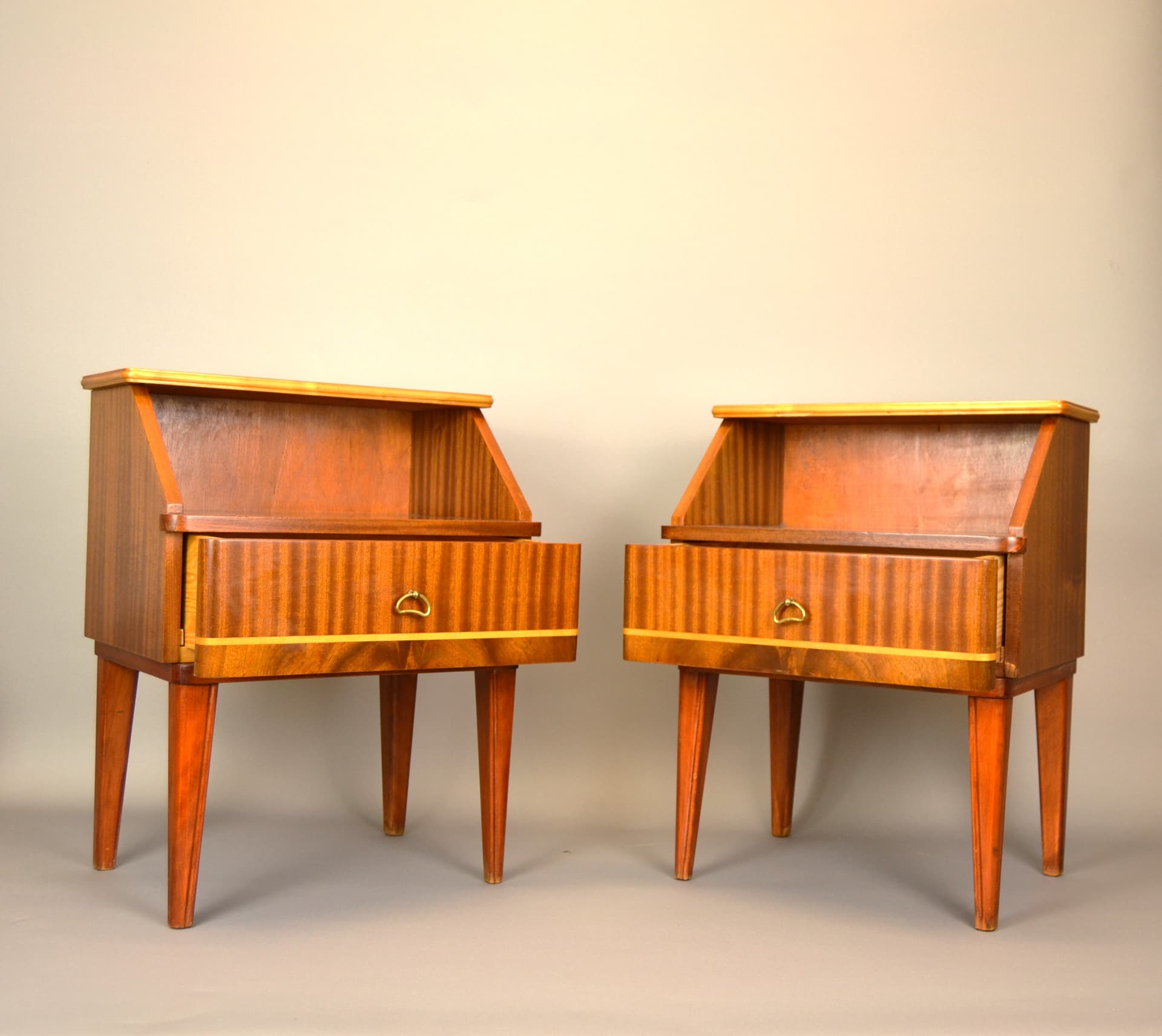Pair of nightstands, brown plywood, Sweden, 1950s. - 79230