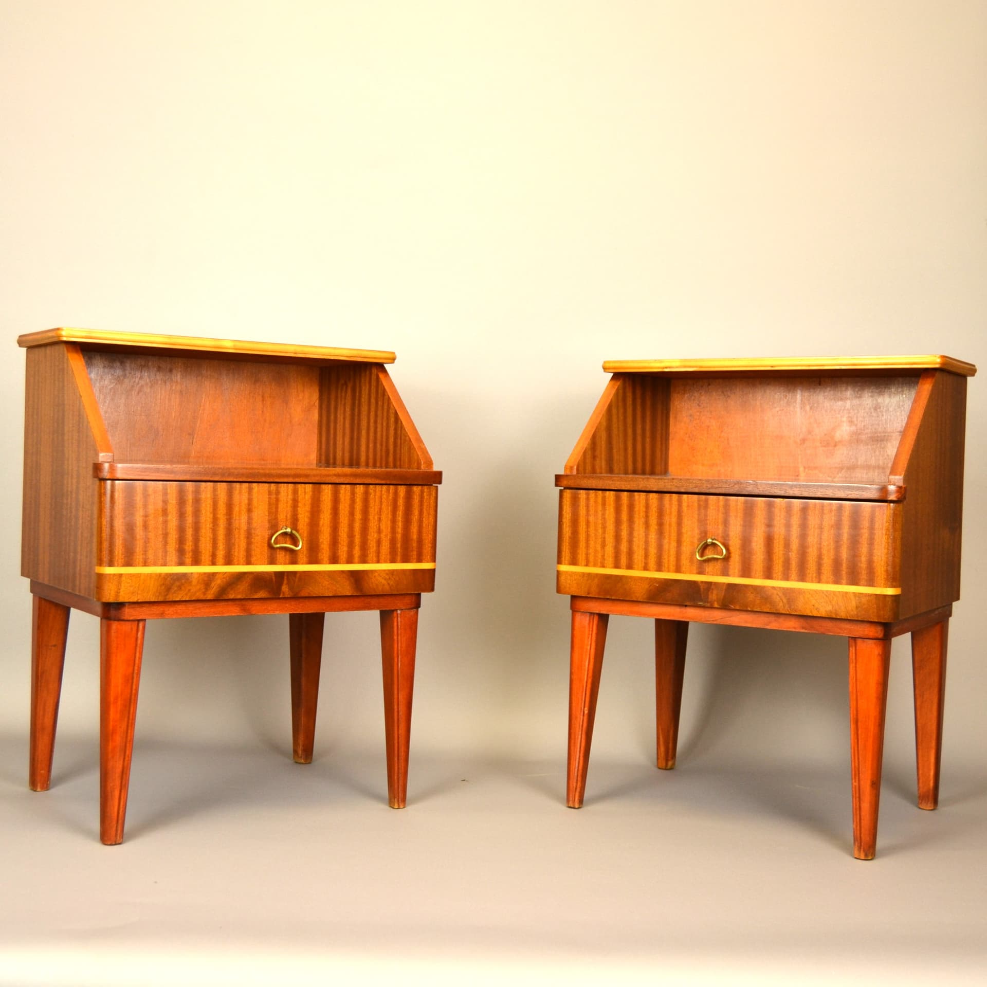 Pair of nightstands, brown plywood, Sweden, 1950s. - 79235