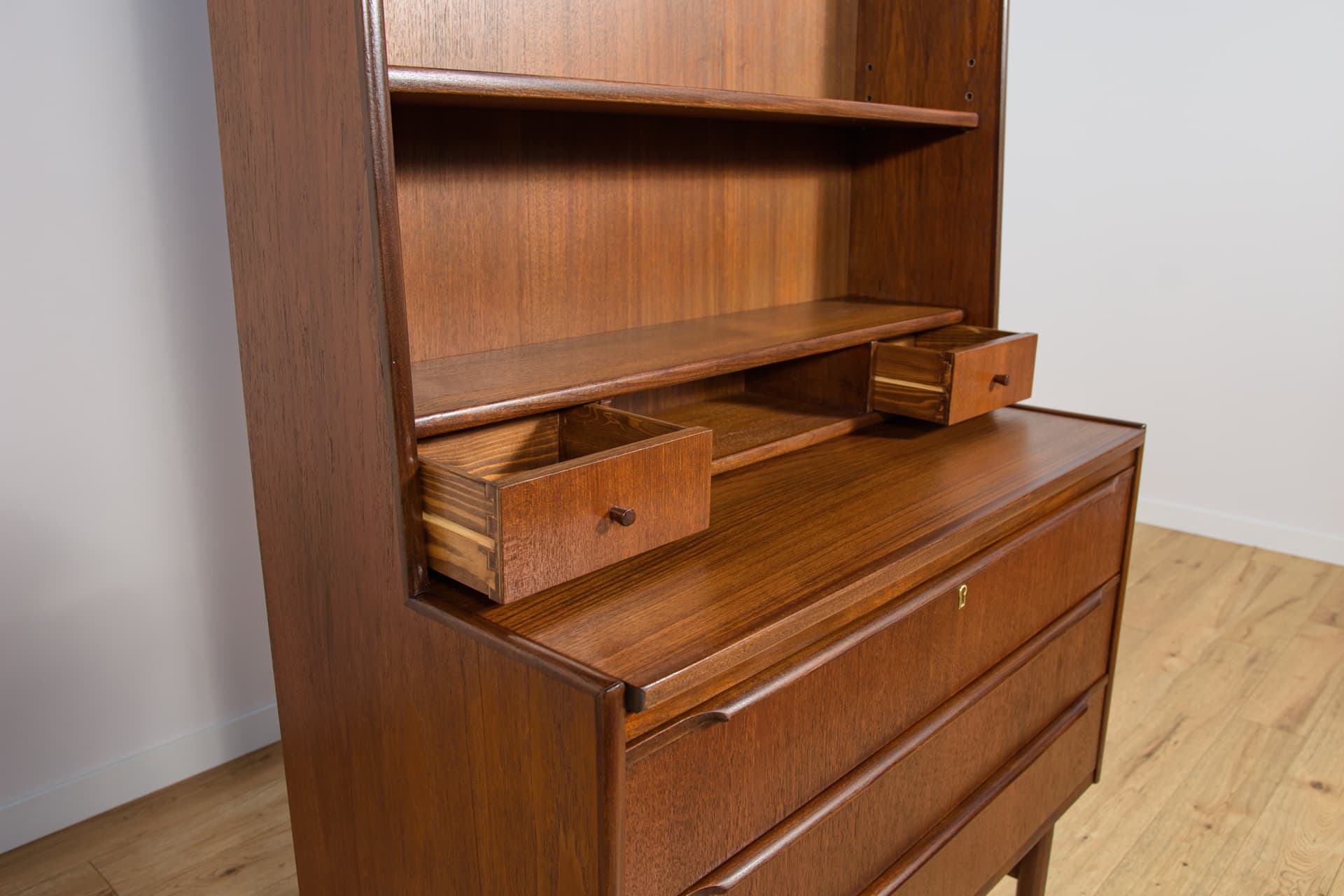 Regał, teak brązowy, Dania, lata 60. - 291760