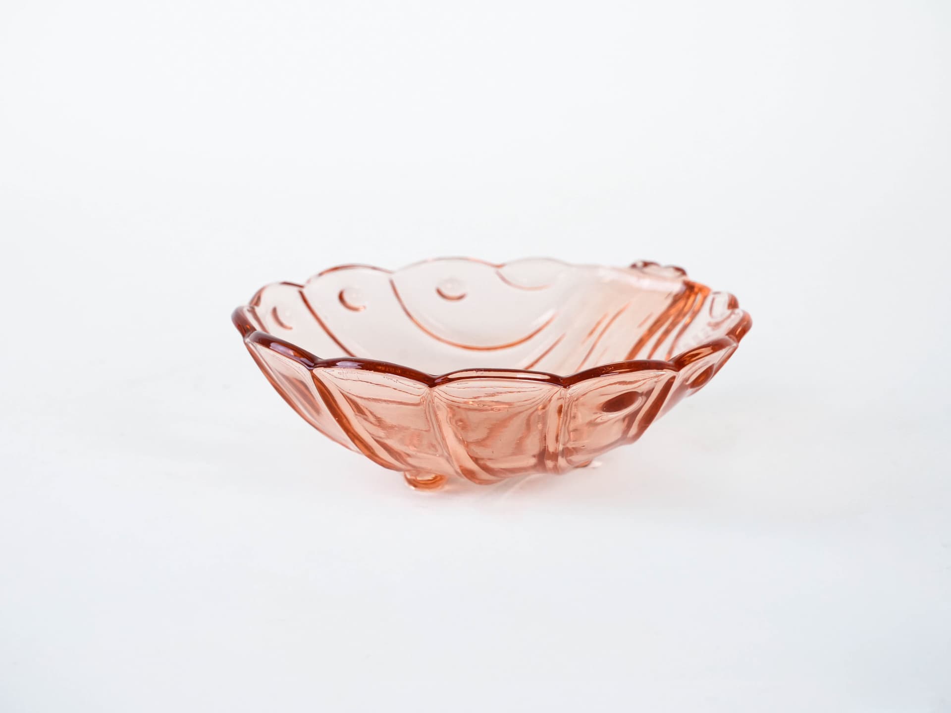 Centerpiece, salmon pink glass, Italy, 1960s. - 291782