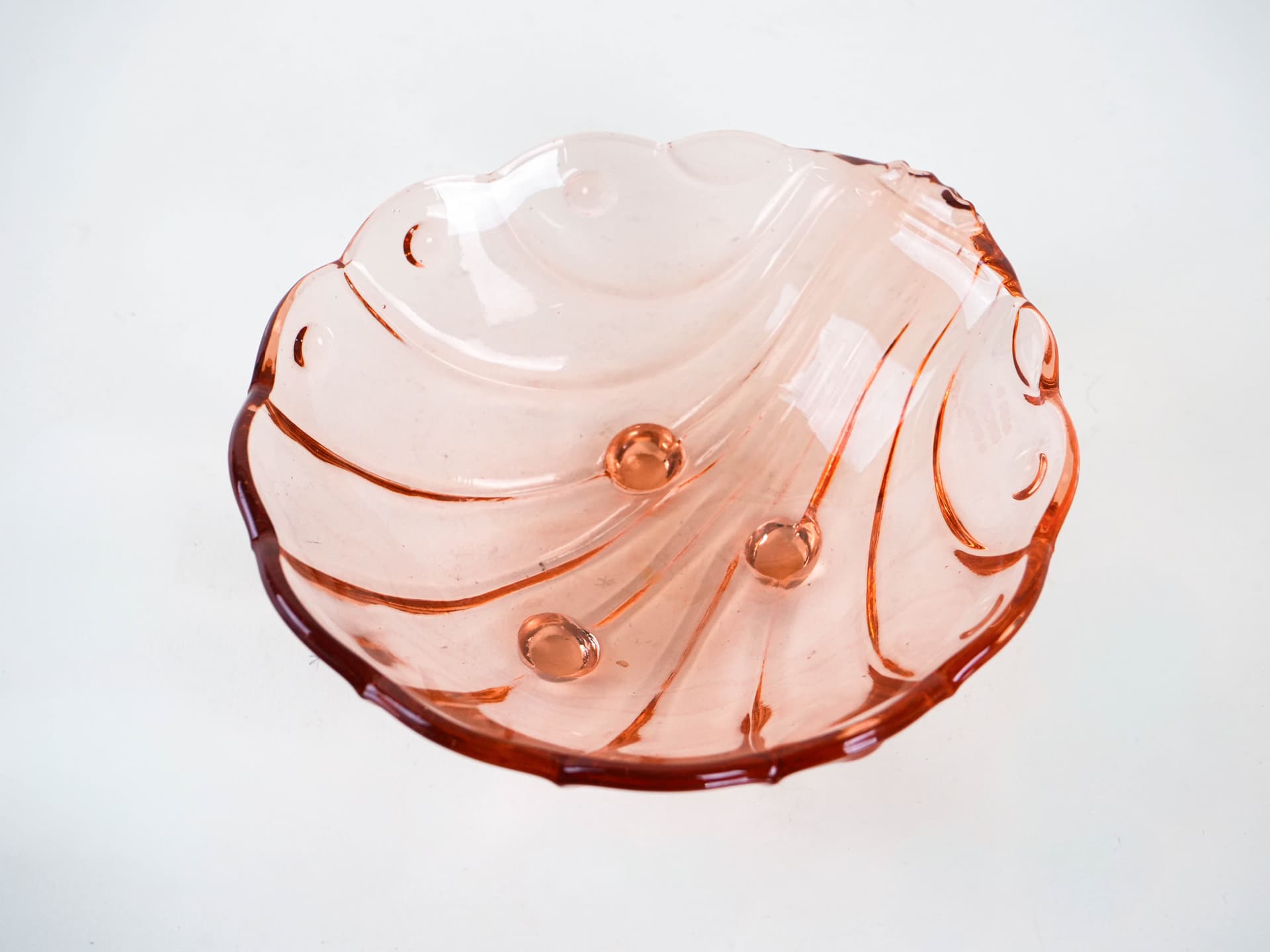 Centerpiece, salmon pink glass, Italy, 1960s. - 291785