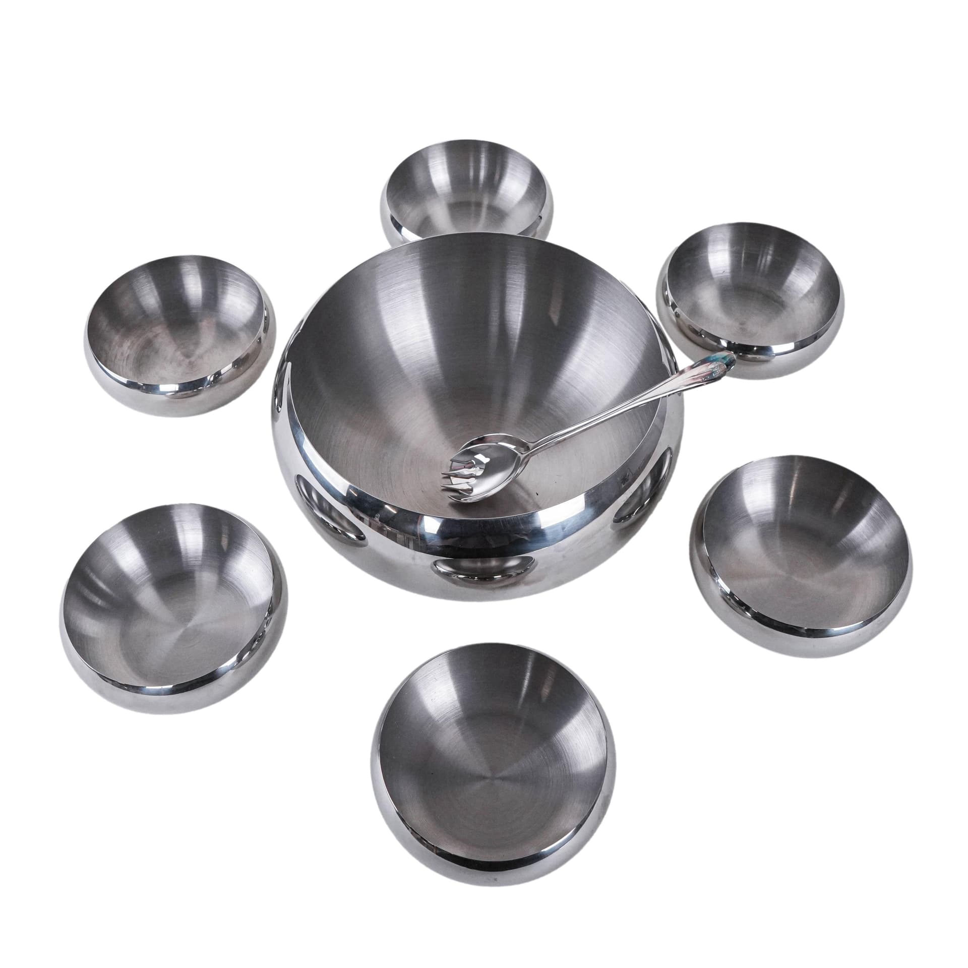 Set of bowls, silver stainless steel, Italy, 1980s.