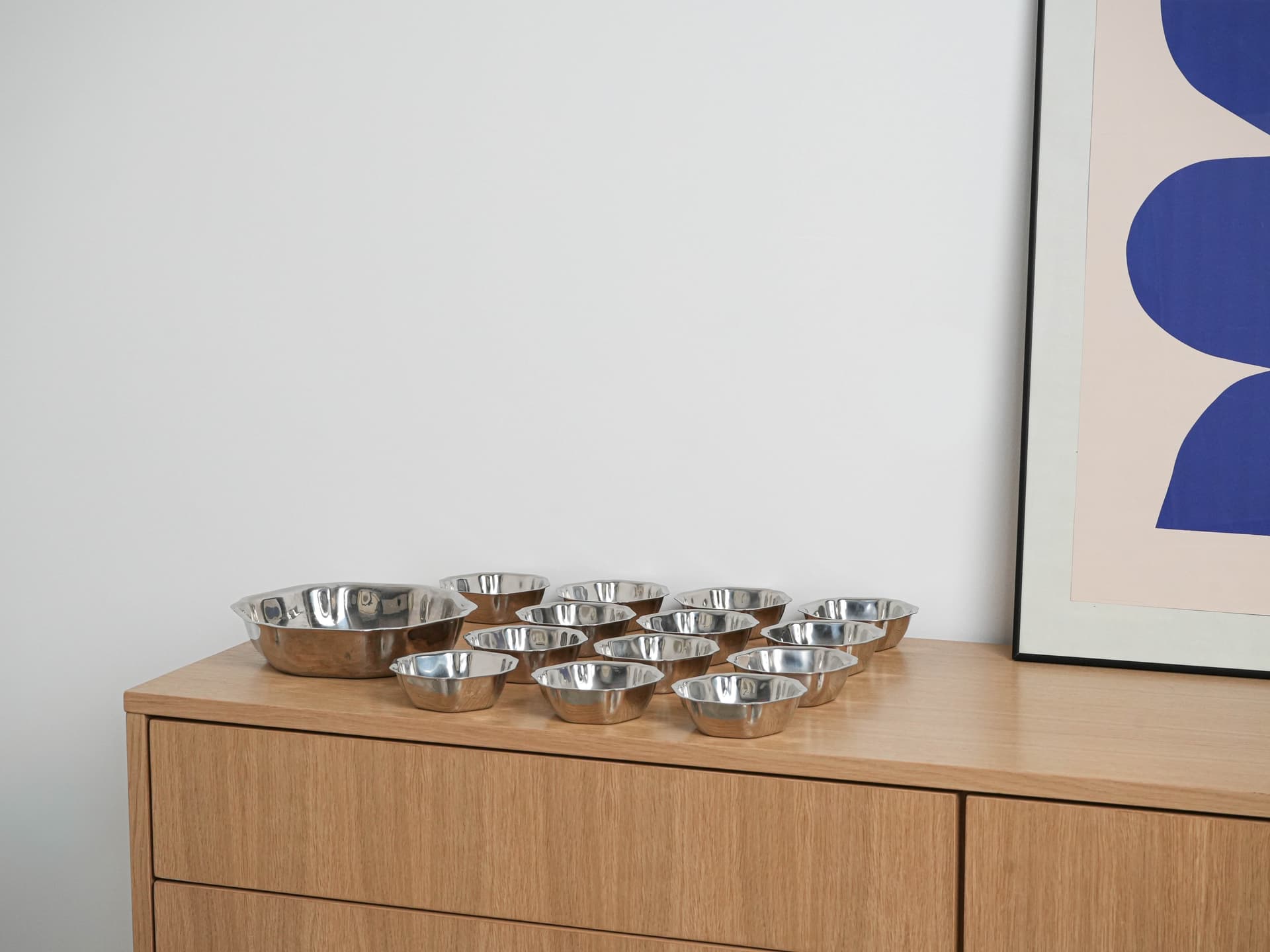 Set of bowls, silver stainless steel, Italy, 1980s. - 291875