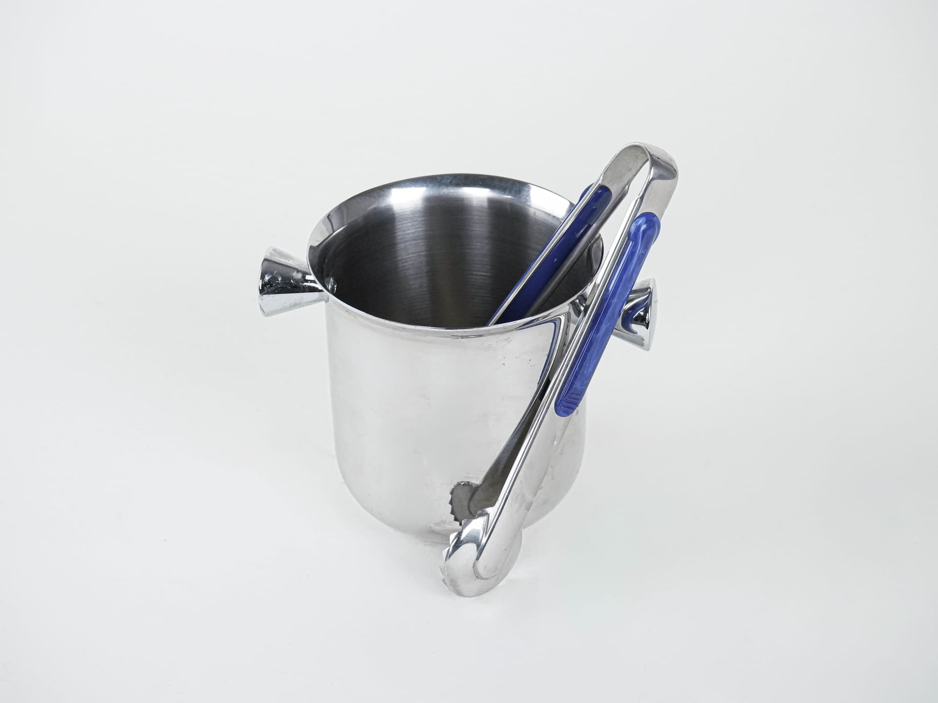 Ice bucket, silver stainless steel, blue enamel, Italy, 1970s. - 291880