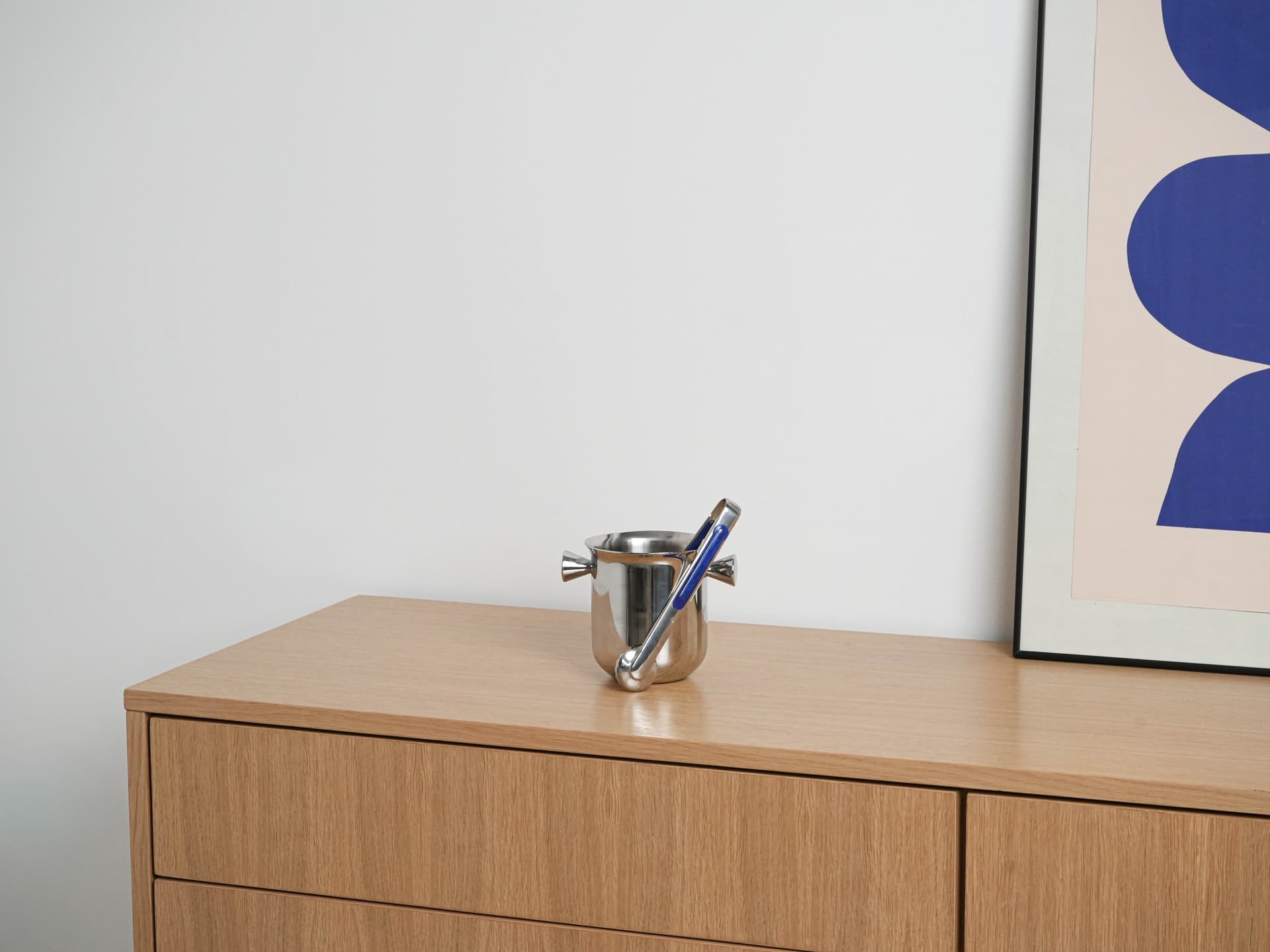 Ice bucket, silver stainless steel, blue enamel, Italy, 1970s. - 291882