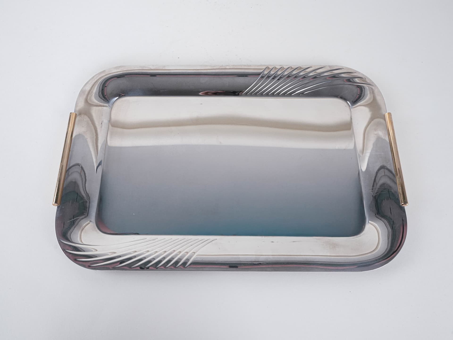 Tray, silver stainless steel, gold stainless steel, Italy, 1970s. - 291939
