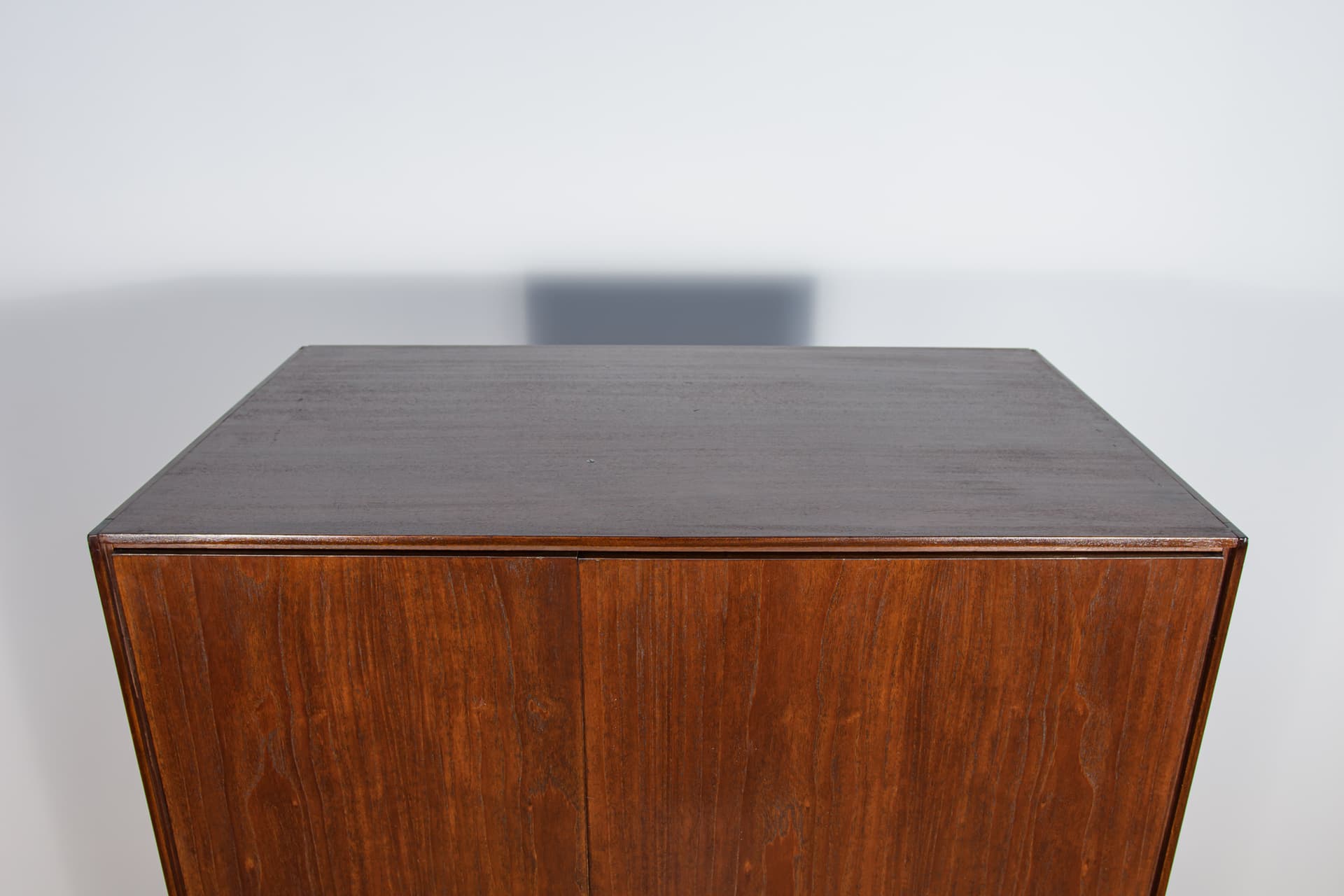 Szafa dwudrzwiowa, teak brązowy, palisander brązowy, proj. I. Kofod-Larsen, G-Plan, Wielka Brytania, lata 60. - 292222