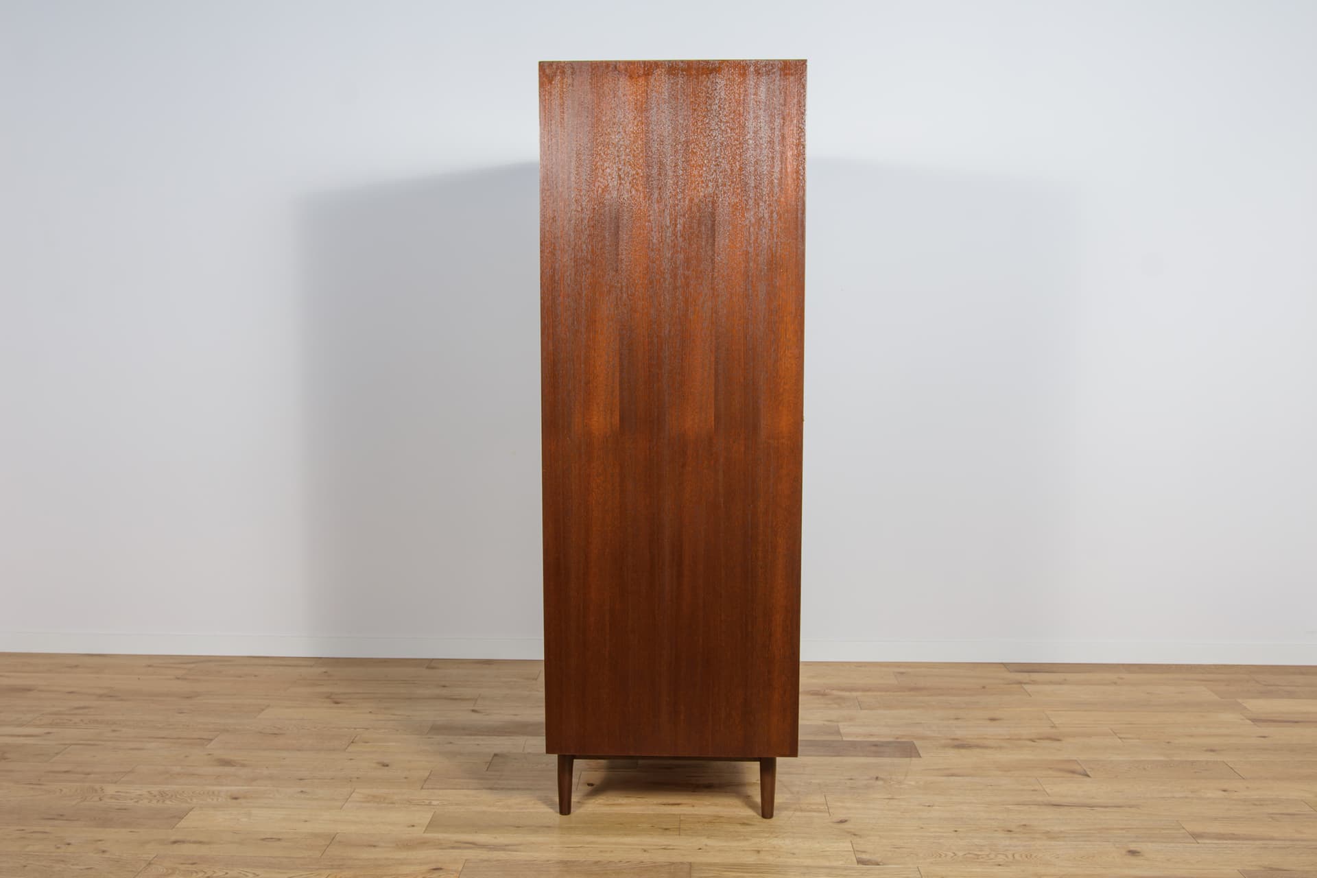 Szafa dwudrzwiowa, teak brązowy, palisander brązowy, proj. I. Kofod-Larsen, G-Plan, Wielka Brytania, lata 60. - 292225