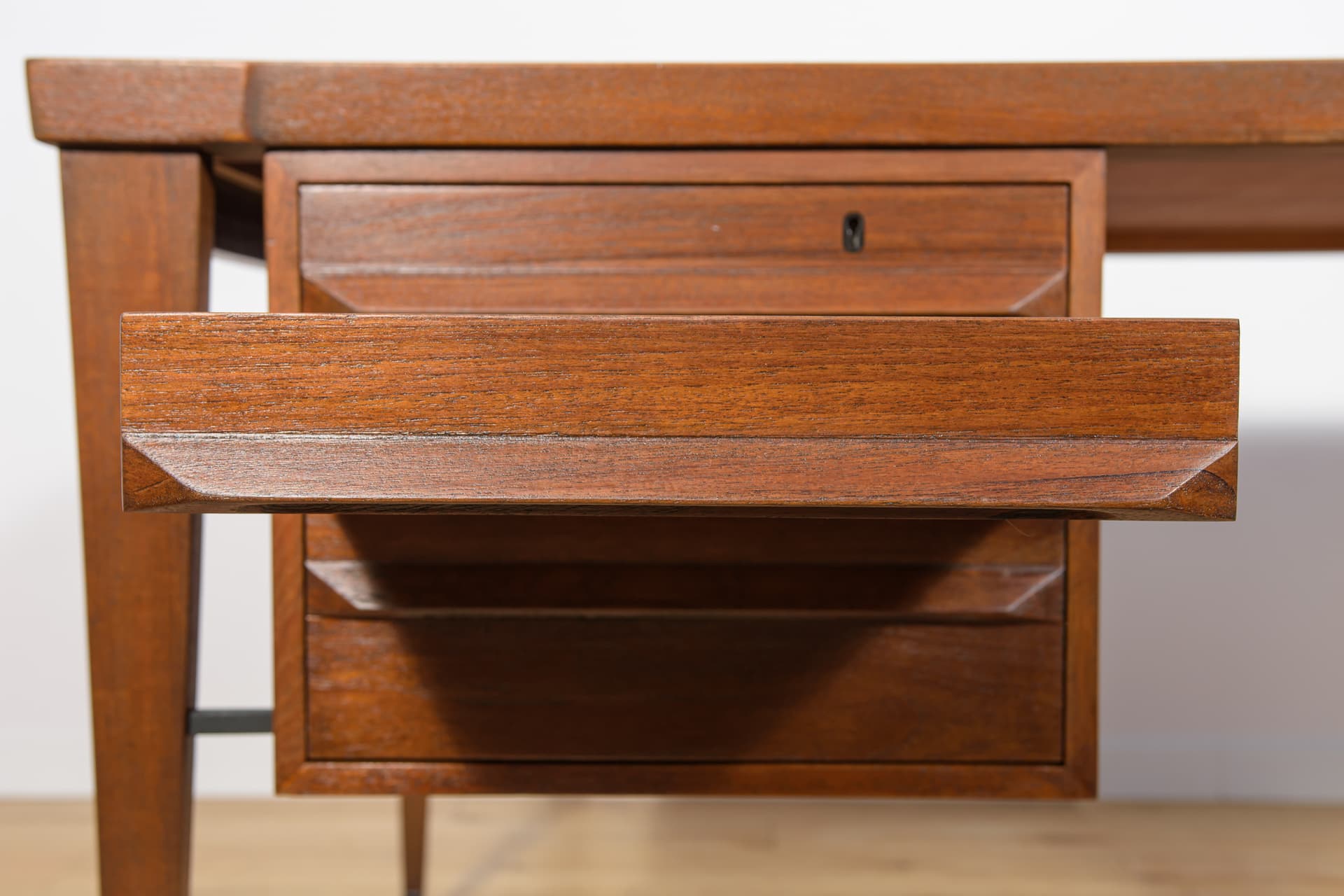 Desk Model 70, brown teak, by K. Kristiansen, Feldballes Møbelfabrik, Denmark, 1960s. - 292307