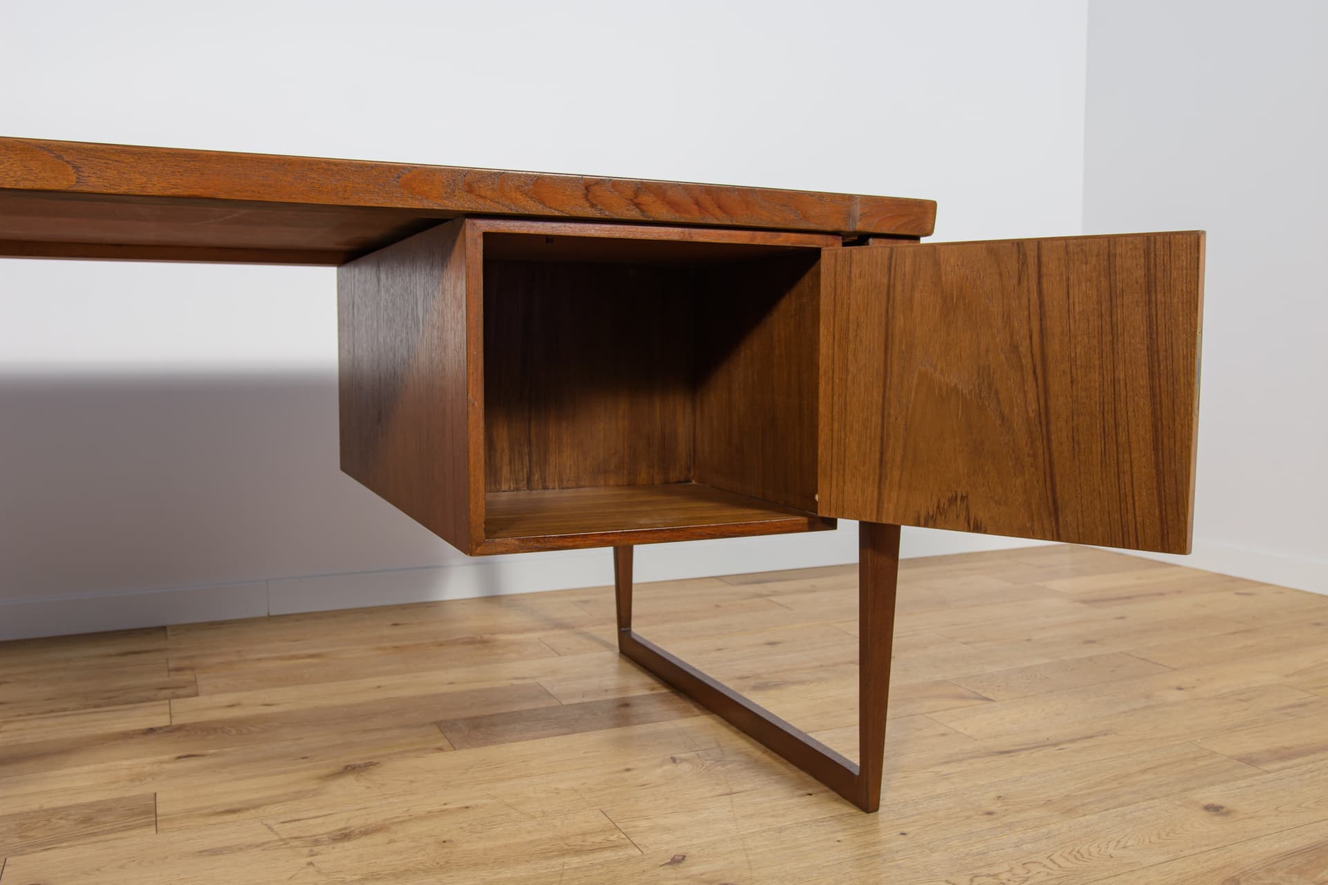 Desk Model 70, brown teak, by K. Kristiansen, Feldballes Møbelfabrik, Denmark, 1960s. - 292311