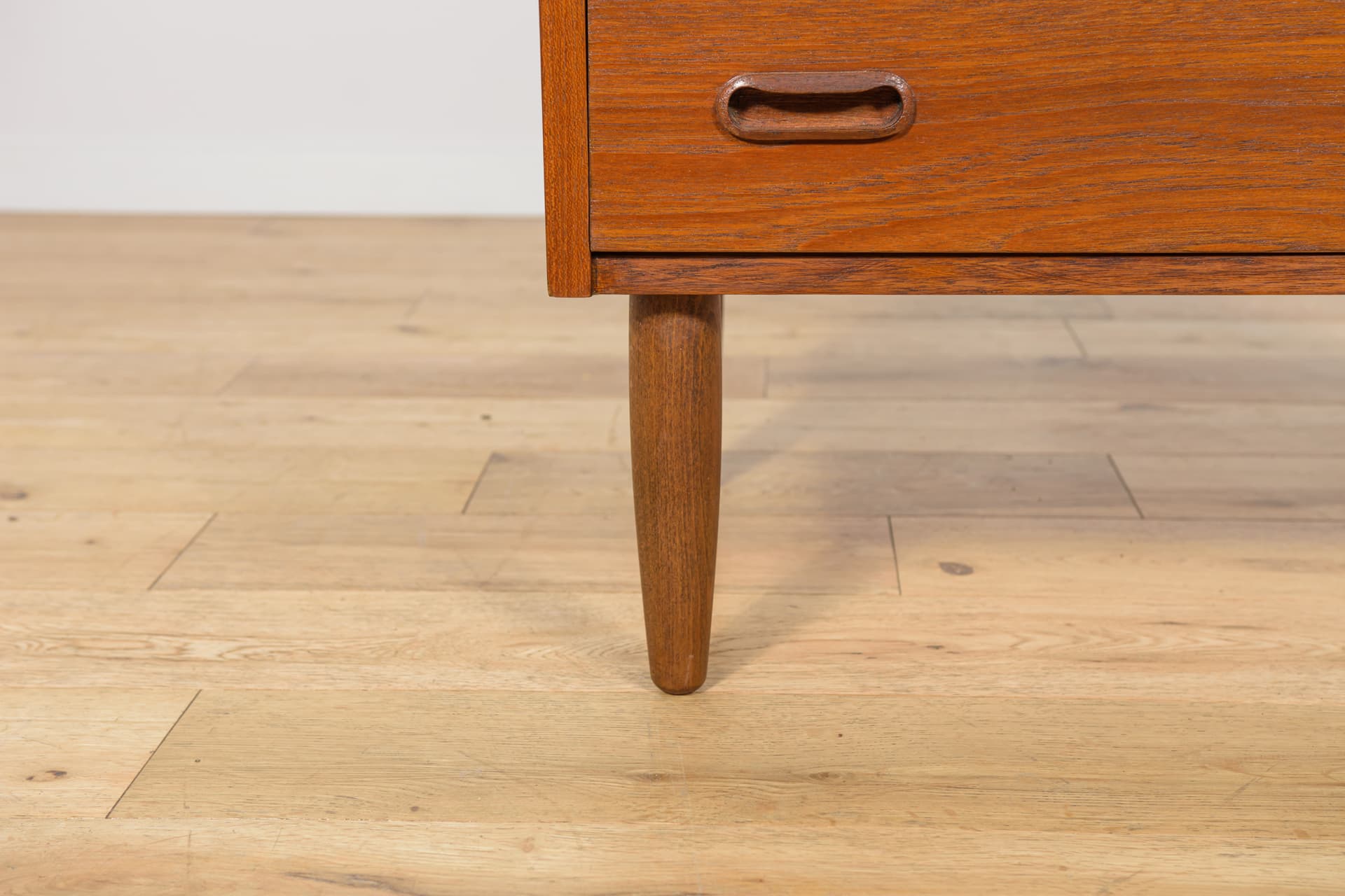 Komoda, teak brązowy czerwony, Dania, lata 60. - 292322