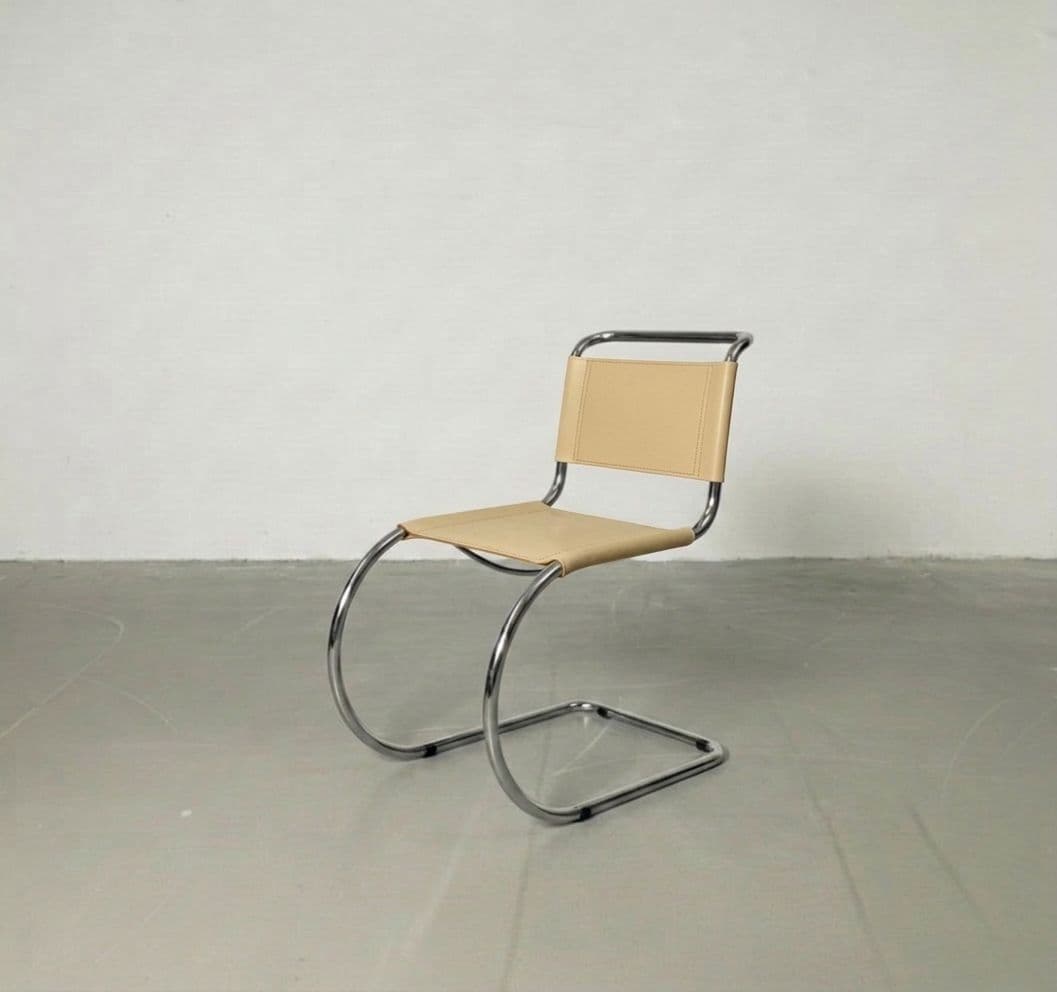 Krzesło wg. proj. L. Mies van der Rohe, miodowe, stal, skóra - 292556