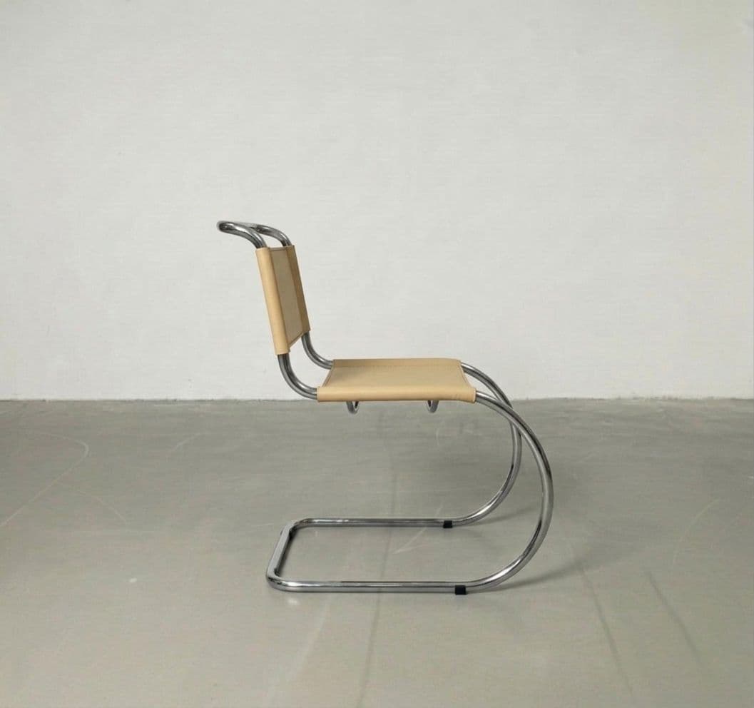 Krzesło wg. proj. L. Mies van der Rohe, miodowe, stal, skóra - 292557