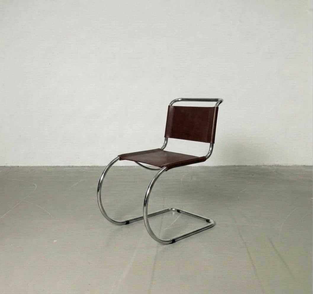 Krzesło wg. proj. L. Mies van der Rohe, bordowe, stal, skóra - 292568