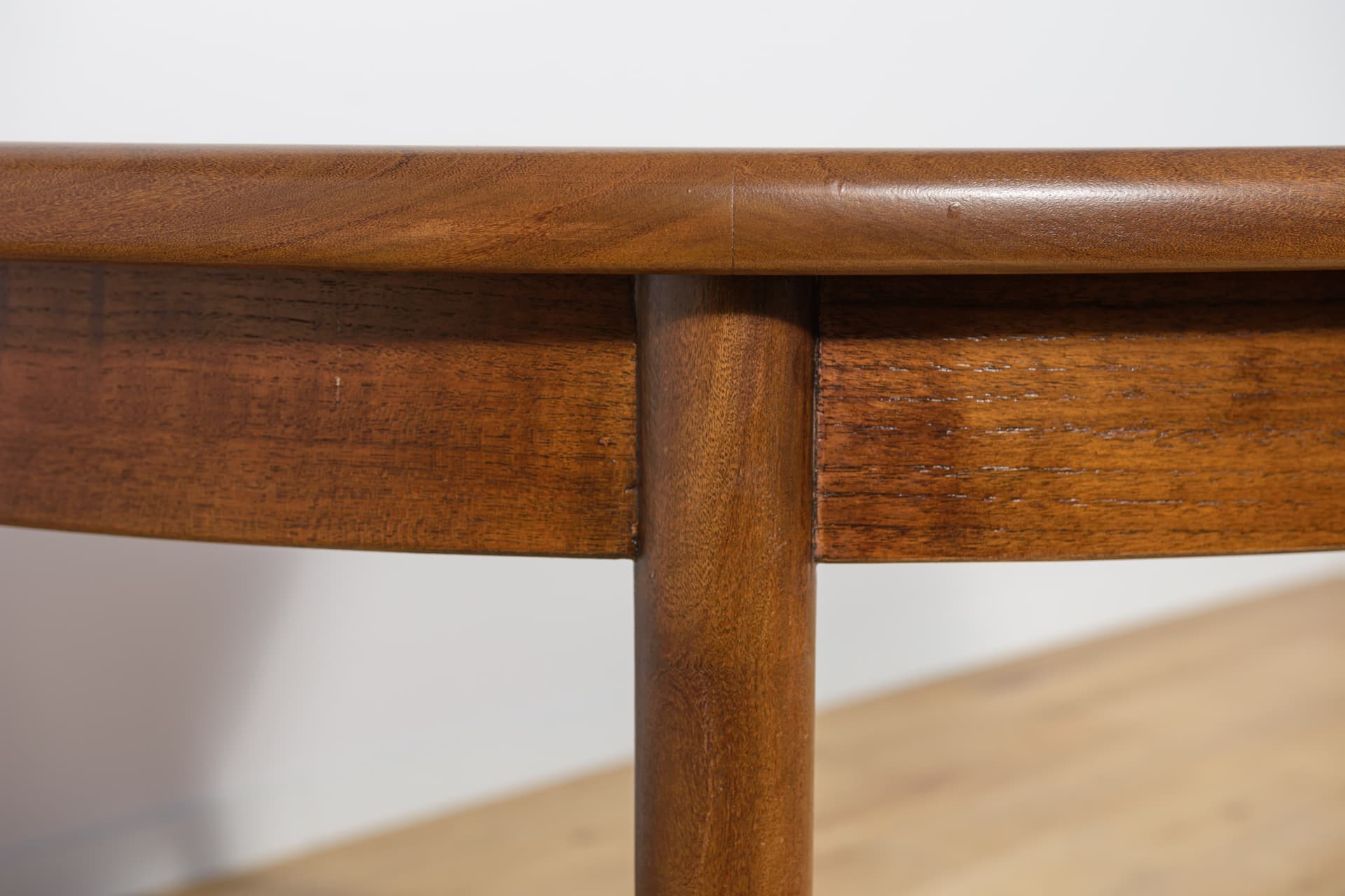 Stół okrągły rozkładany, teak brązowy, G-Plan, Wielka Brytania, lata 60. - 292664